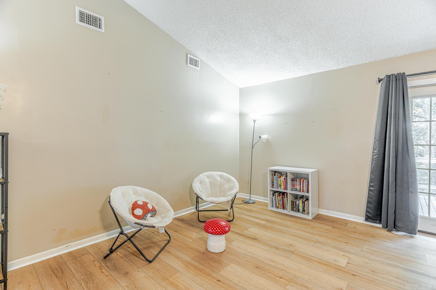 1715 High Ridge Ln Property Photo 17