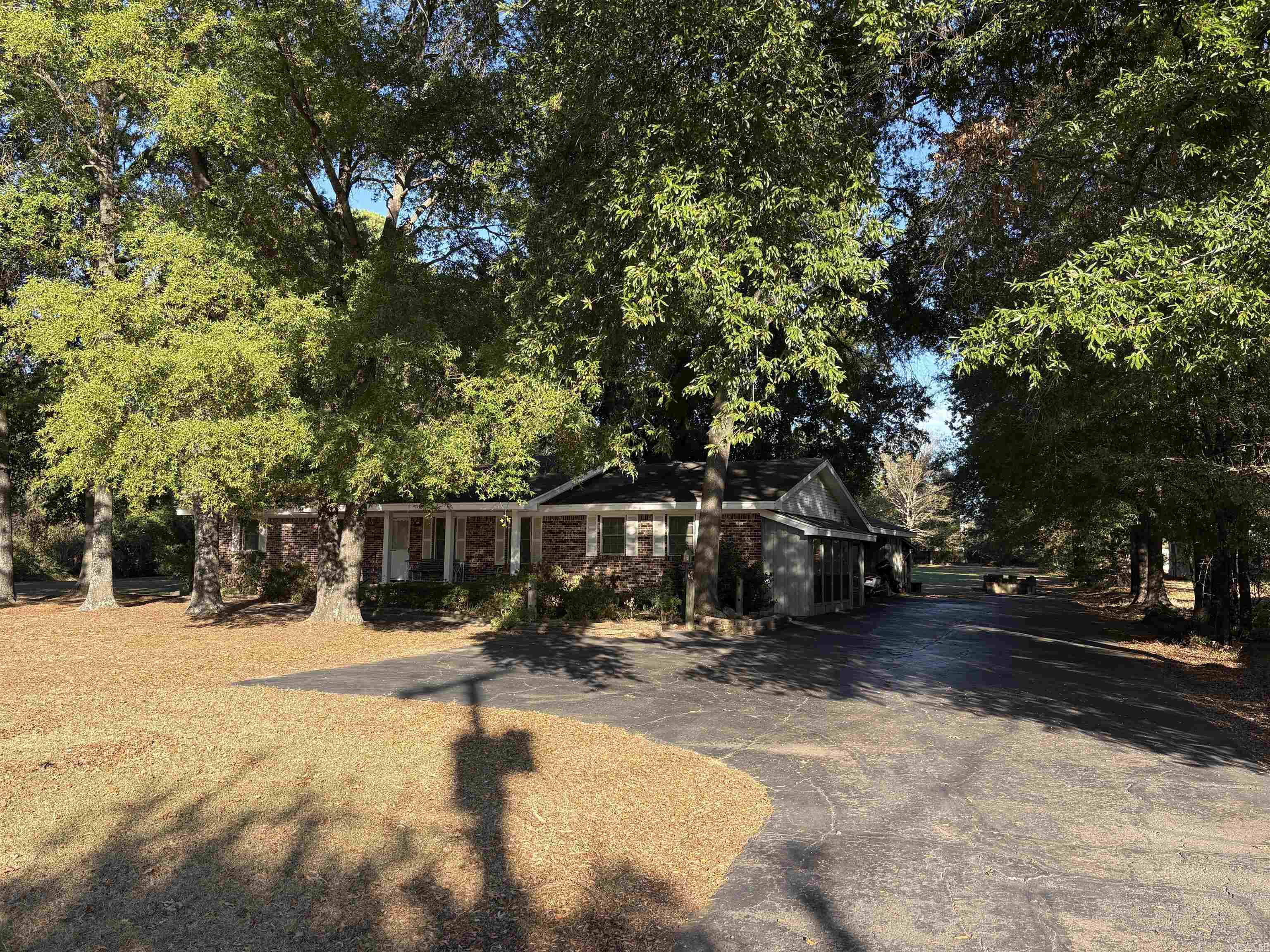 1024 Salem Road Property Photo 7