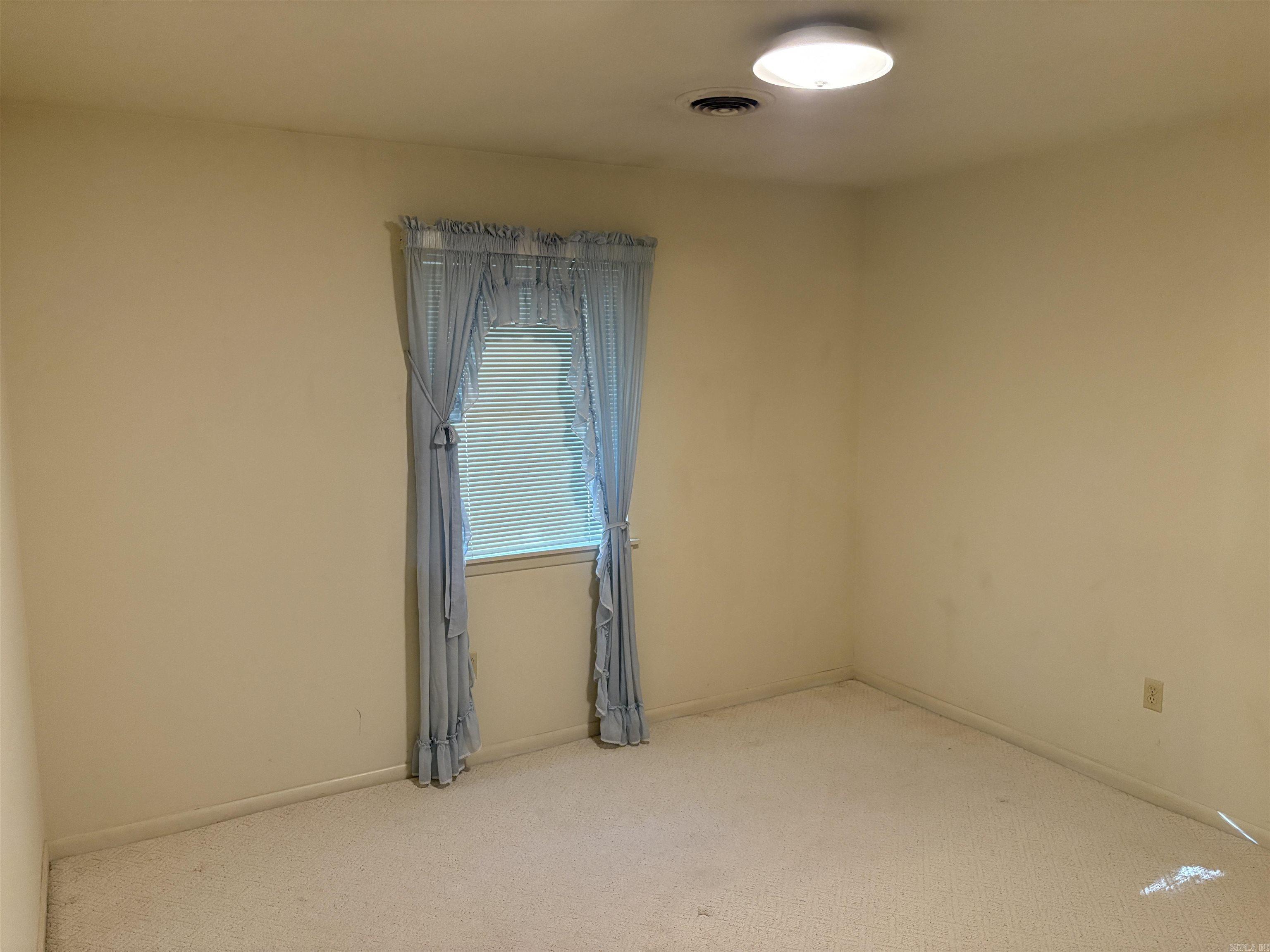 1024 Salem Road Property Photo 23