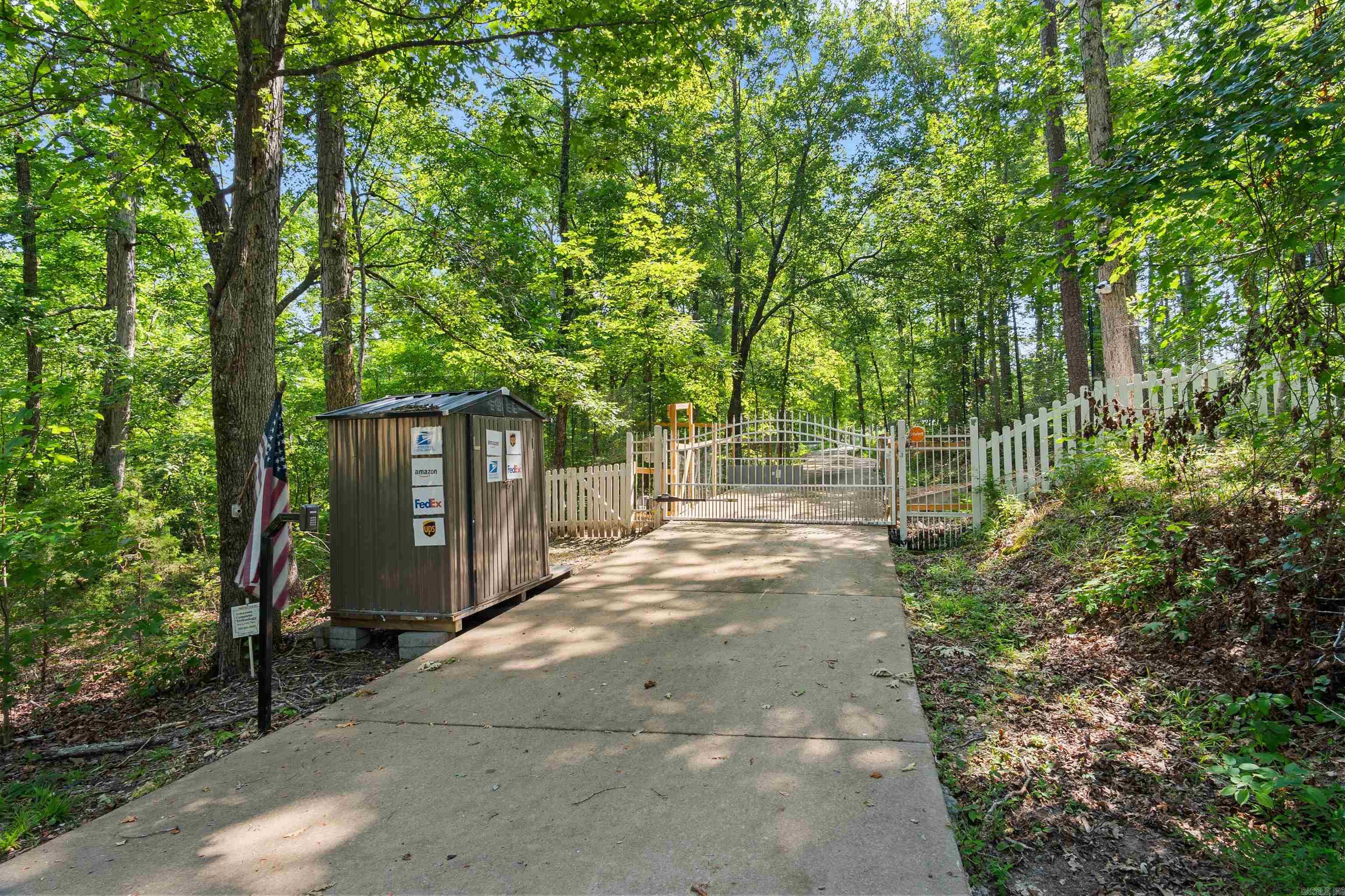 9770 Springhill Farms Drive Property Photo 44