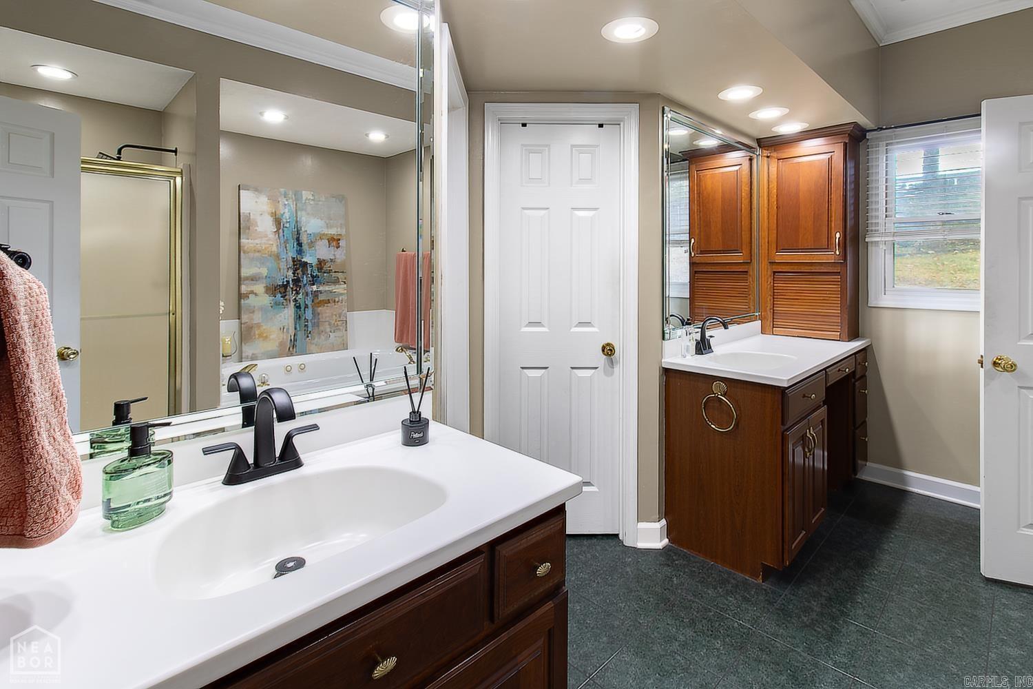 3921 Towering Oaks Drive Property Photo 21