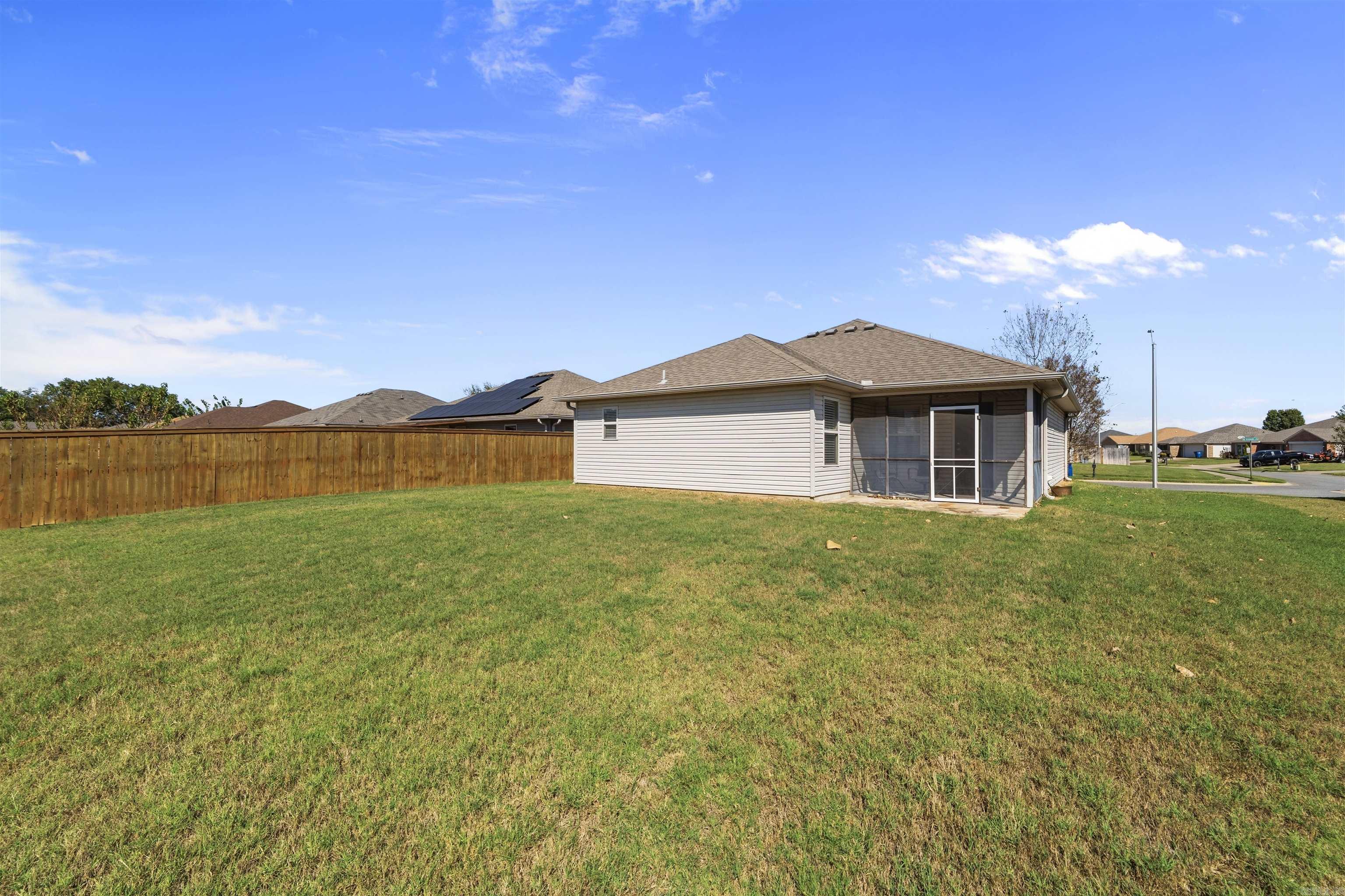 12212 Amaranth Dr Property Photo 33