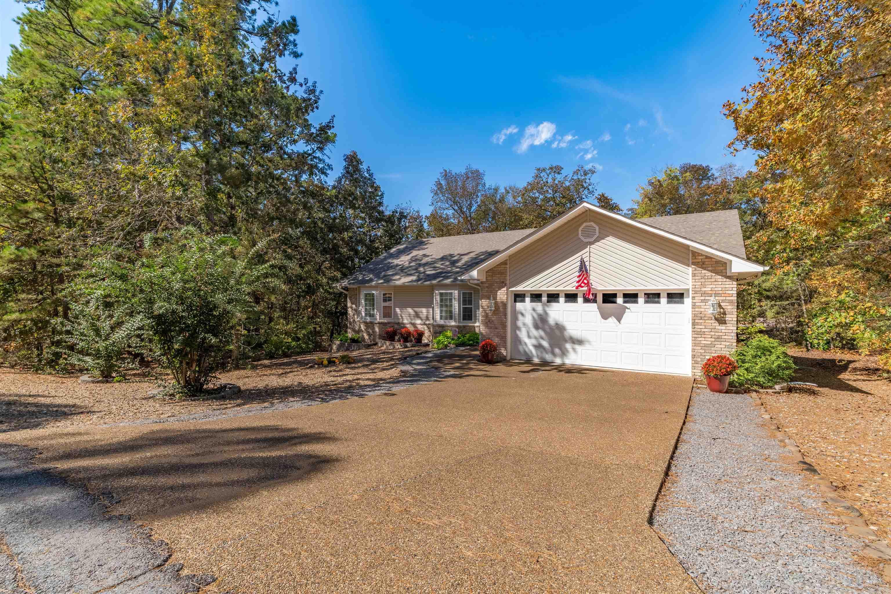 33 Cresta Cir