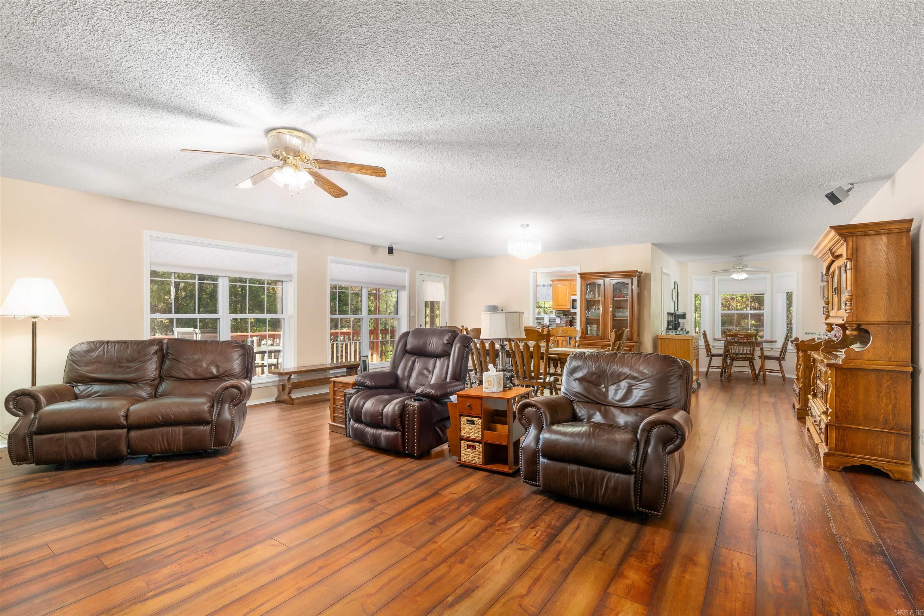 33 Cresta Cir Property Photo 6