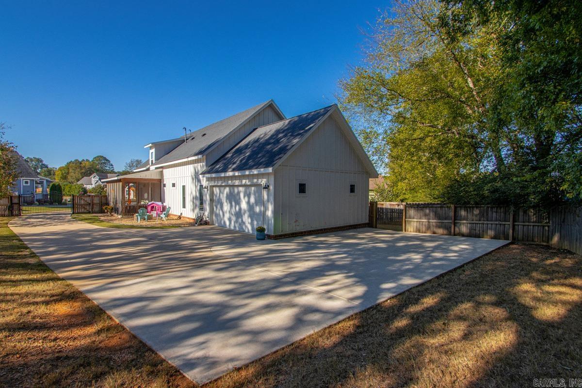 2024 Seven Gables Property Photo 35
