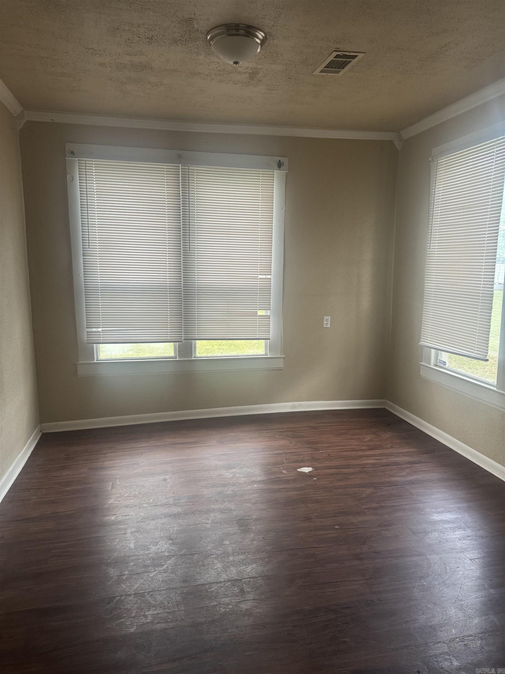 3602 Old Warren Road Property Photo 5