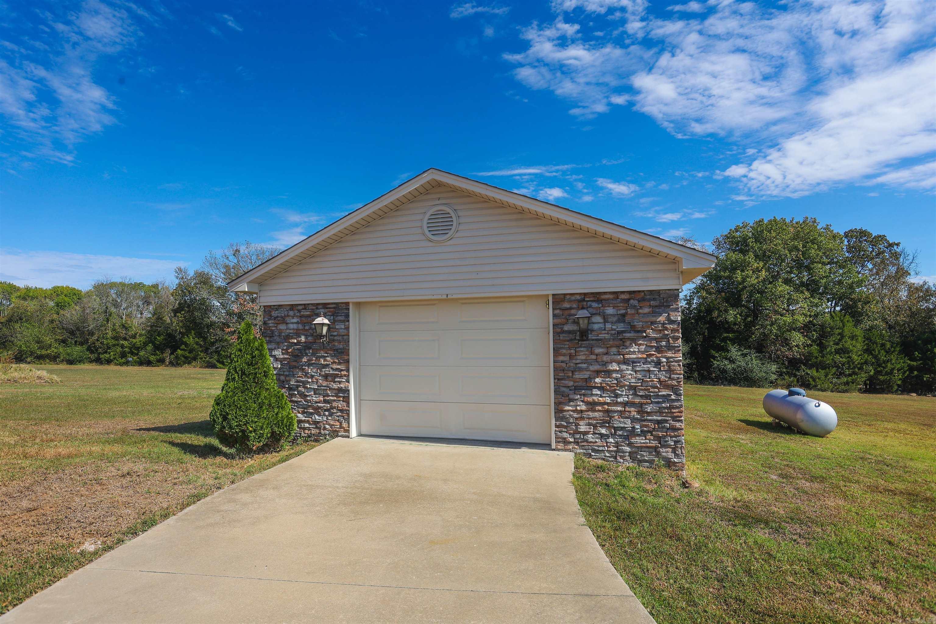205 Greystone Property Photo 42