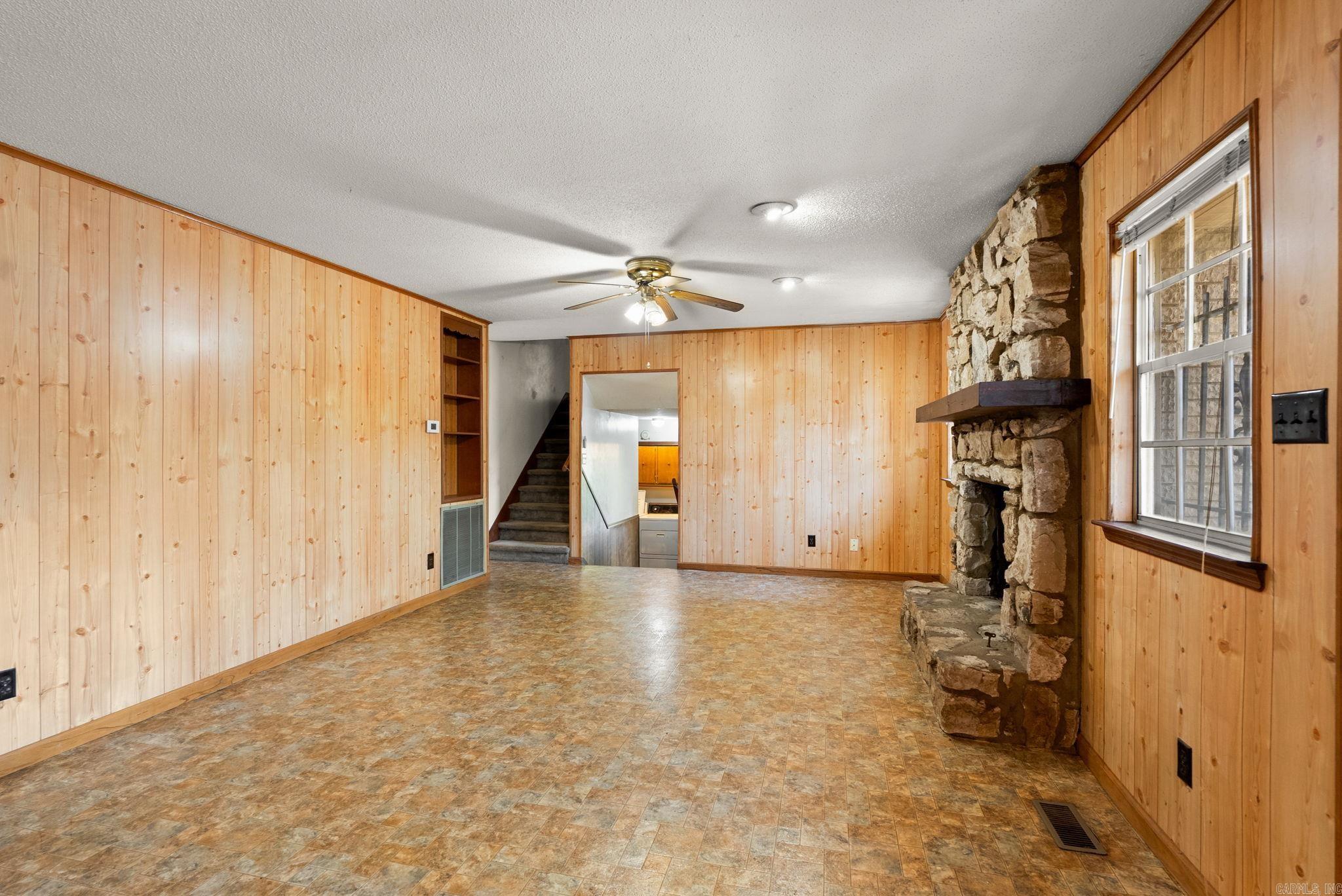 2415 Breckenridge Drive Property Photo 9