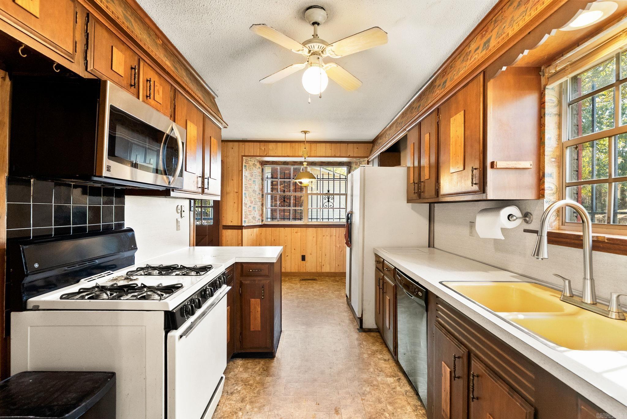 2415 Breckenridge Drive Property Photo 13