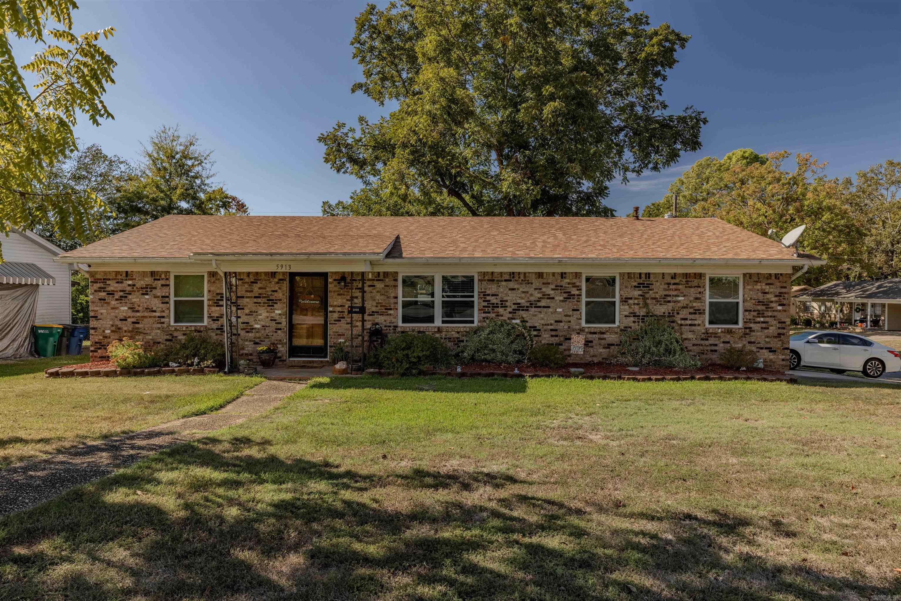 5913 La Mirado Drive Property Photo 1