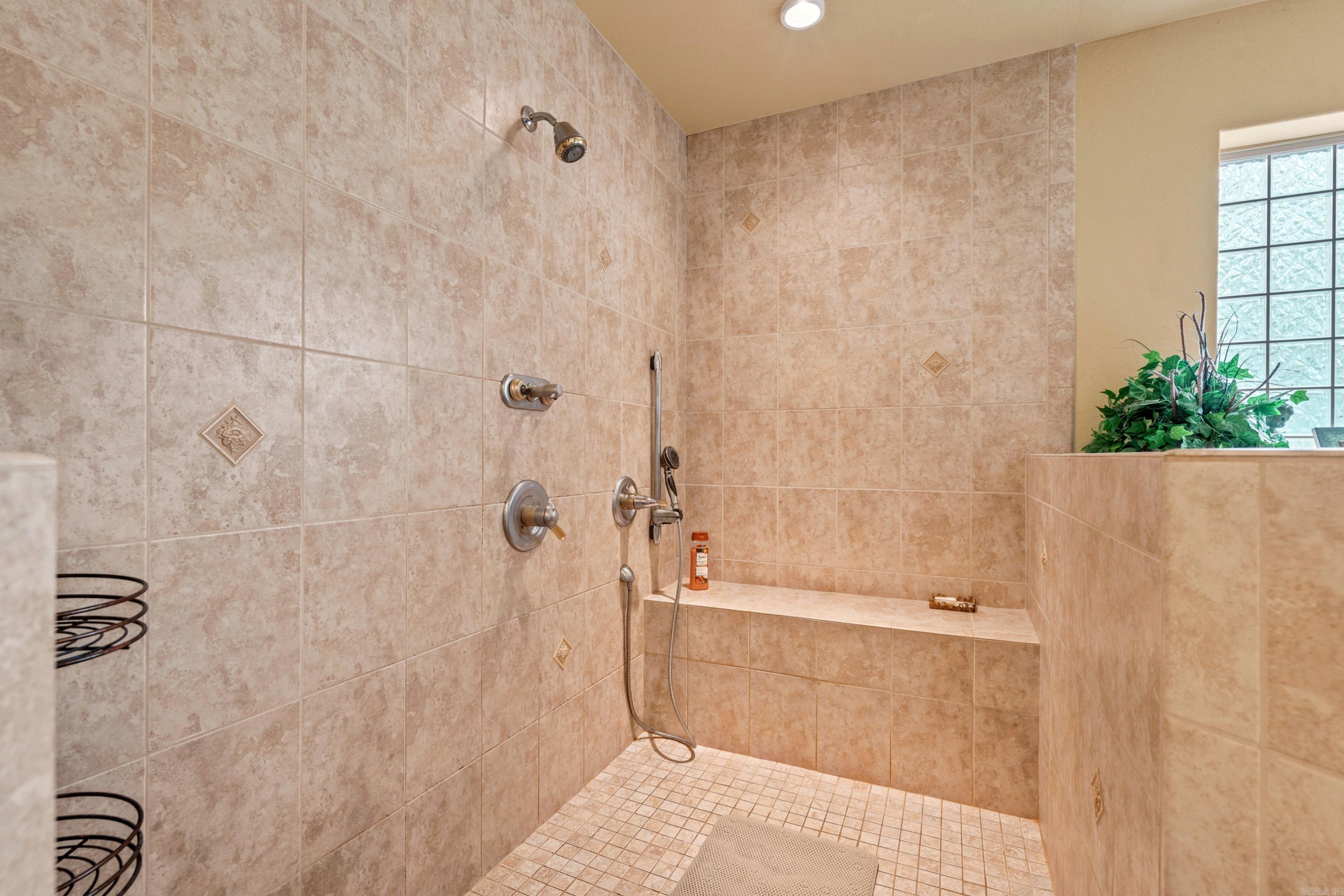 923 Independence Drive Property Photo 40