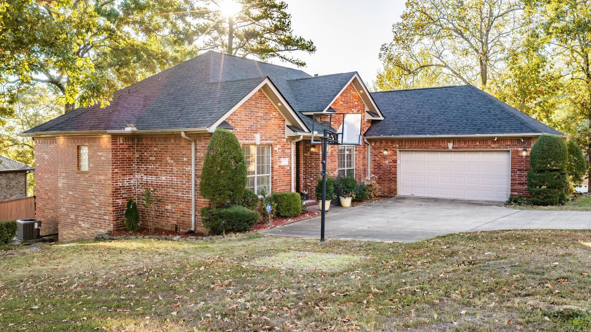 215 Trelon Circle Property Photo 2