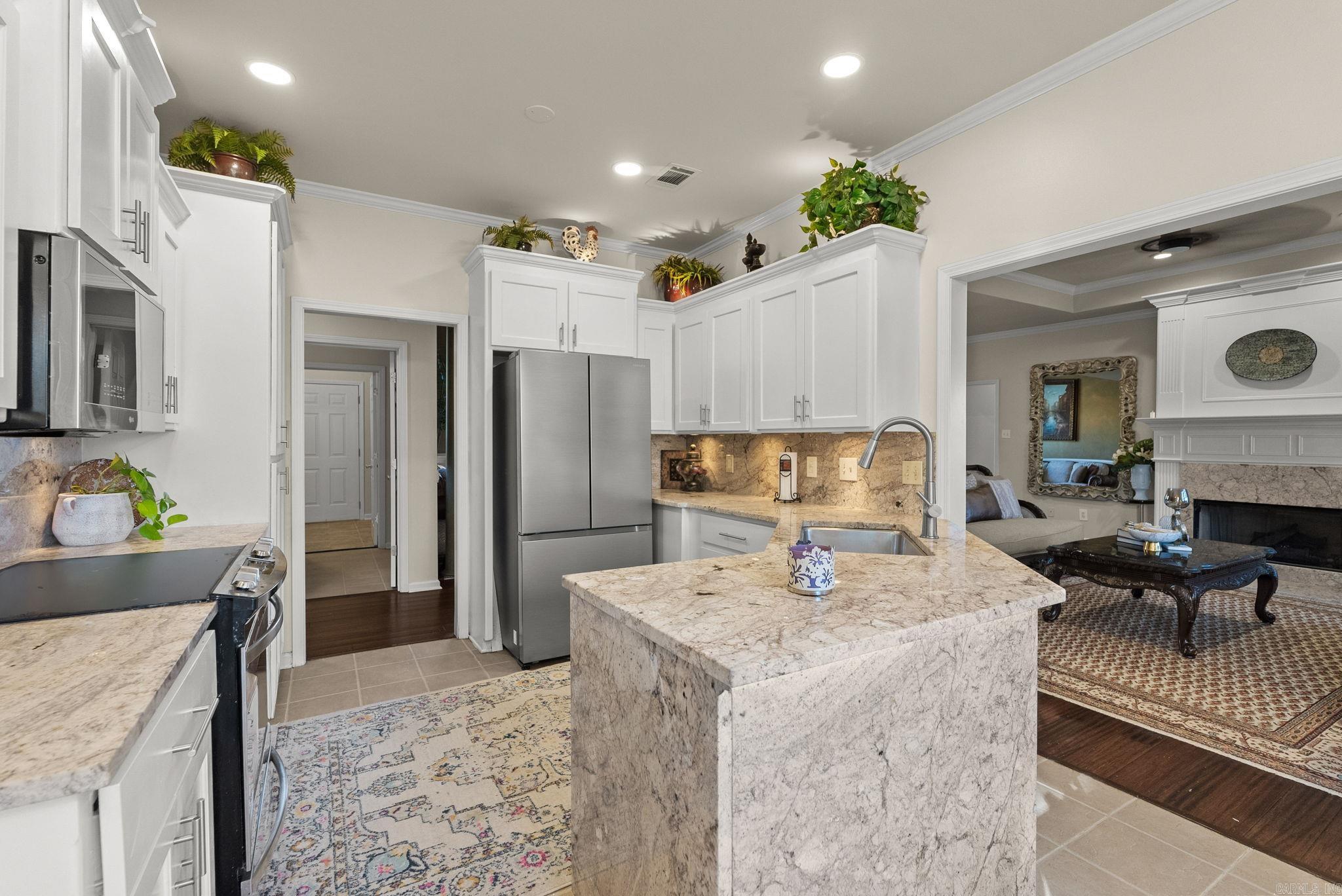 215 Trelon Circle Property Photo 14