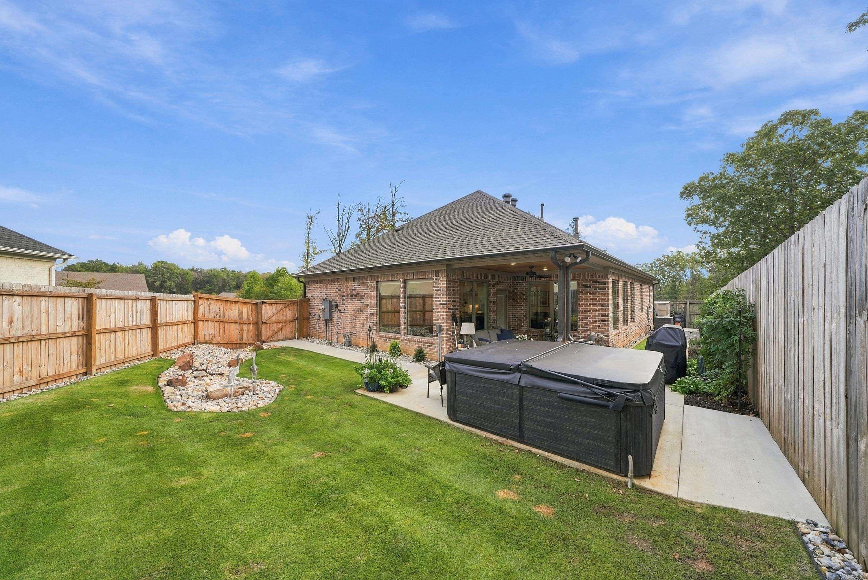 5701 Red Leaf Property Photo 35