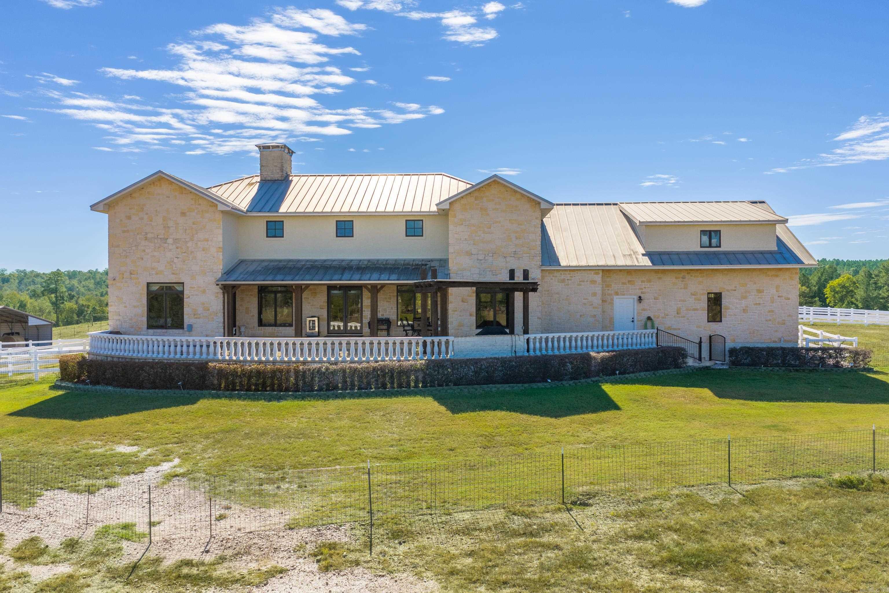 905 Sunshine Road Property Photo 1