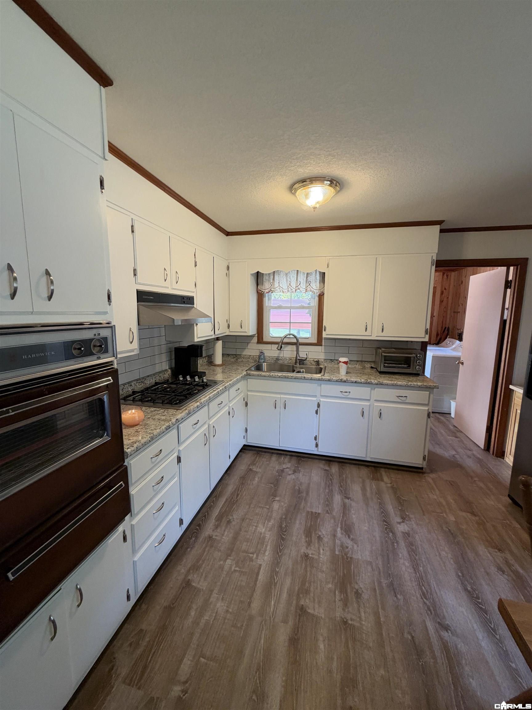 6285 N St Louis Street Property Photo 4