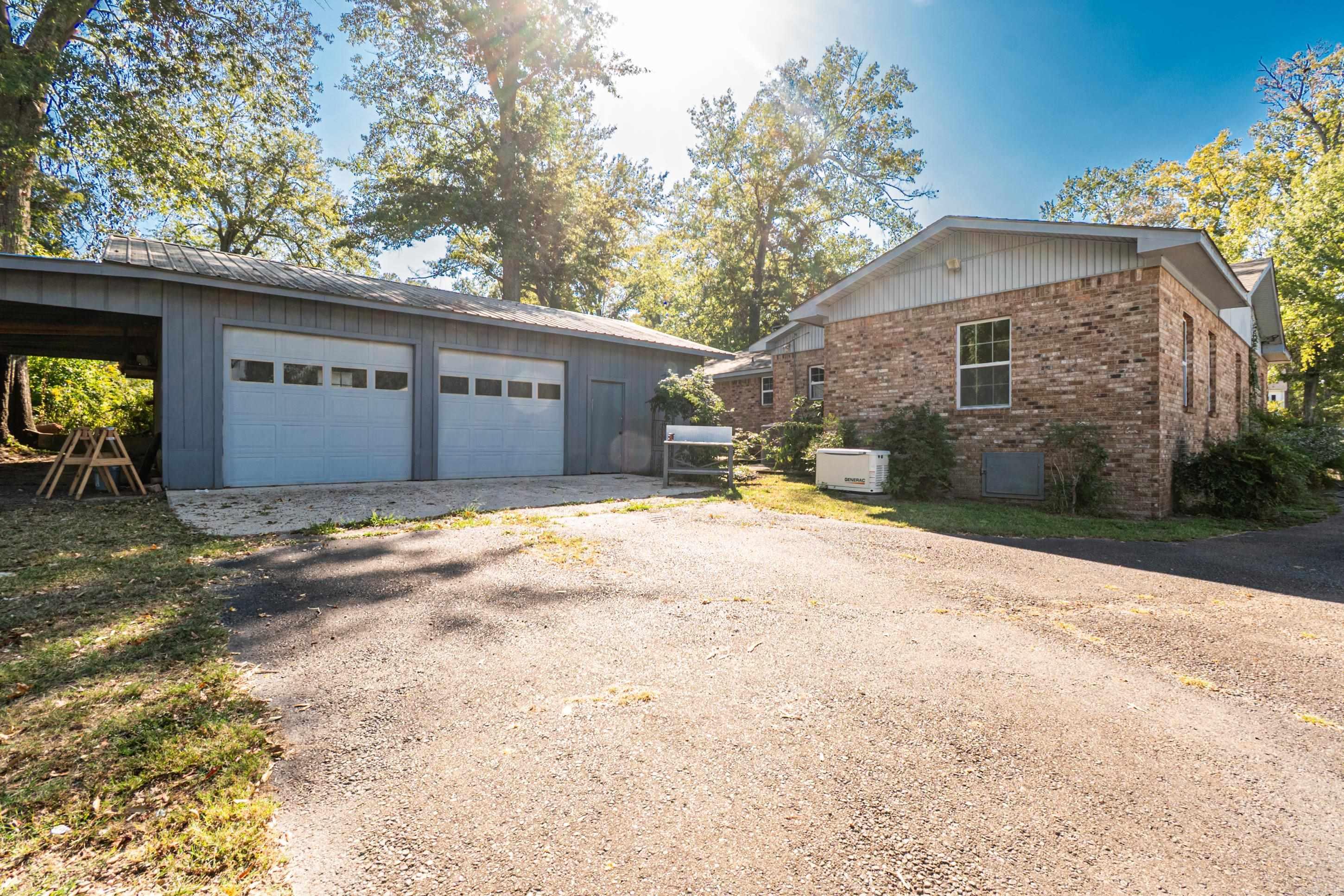 1003 Broadway St Property Photo 5