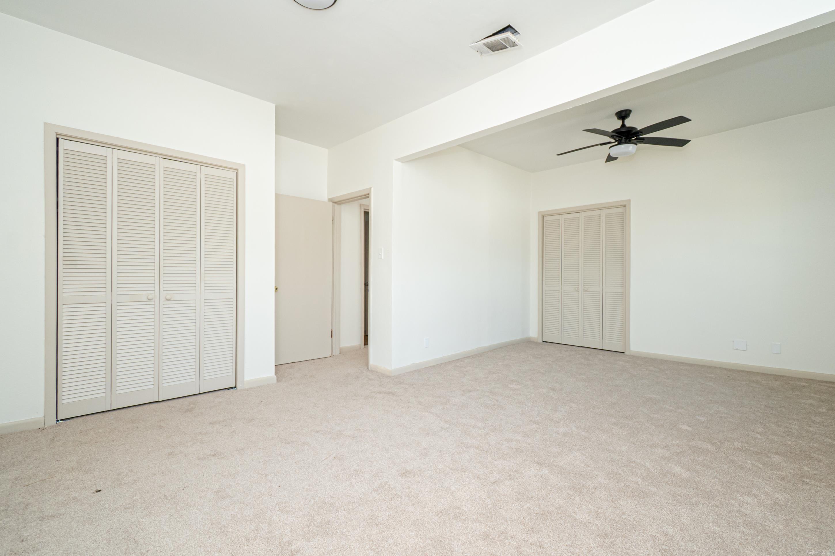 1003 Broadway St Property Photo 6