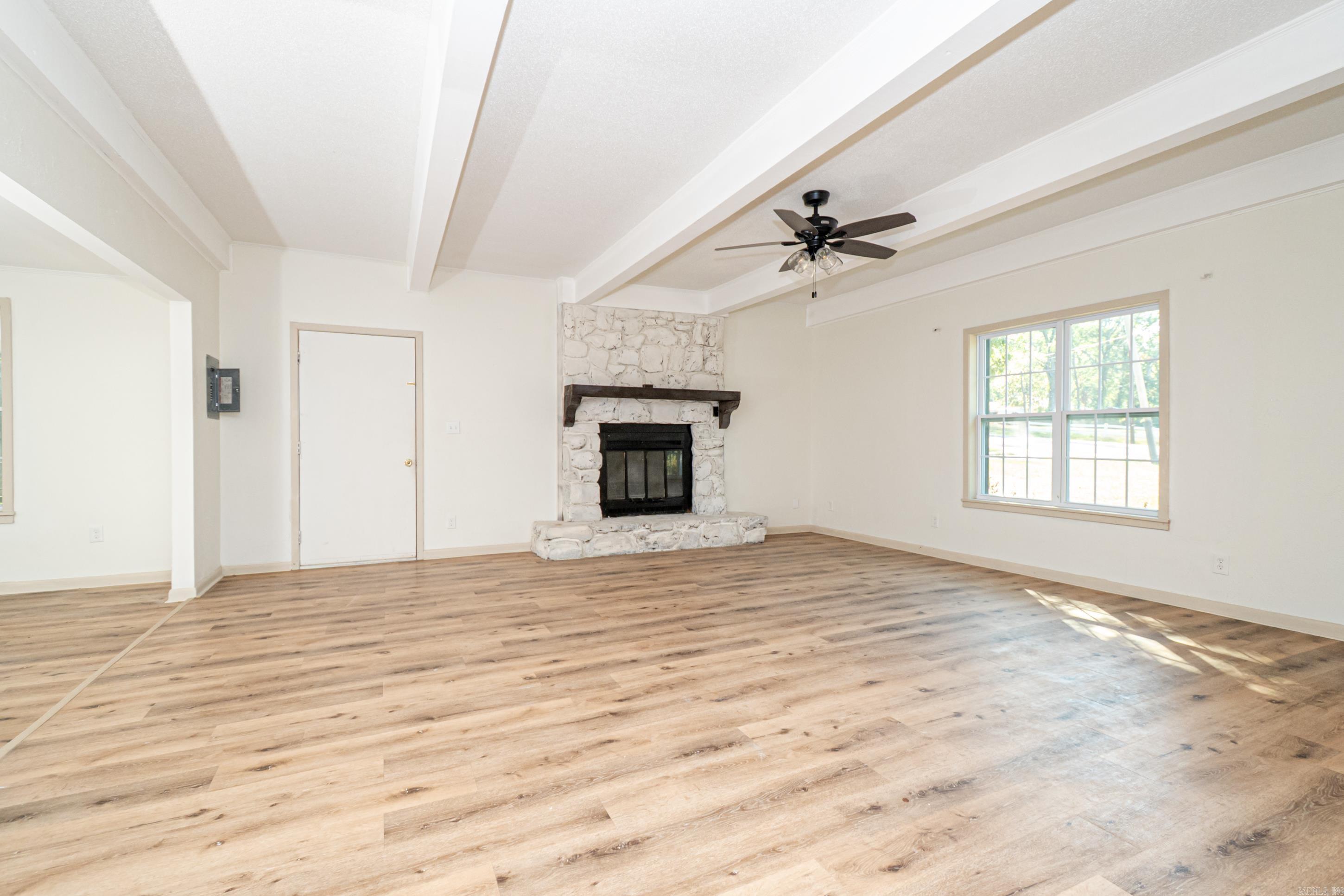 1003 Broadway St Property Photo 14