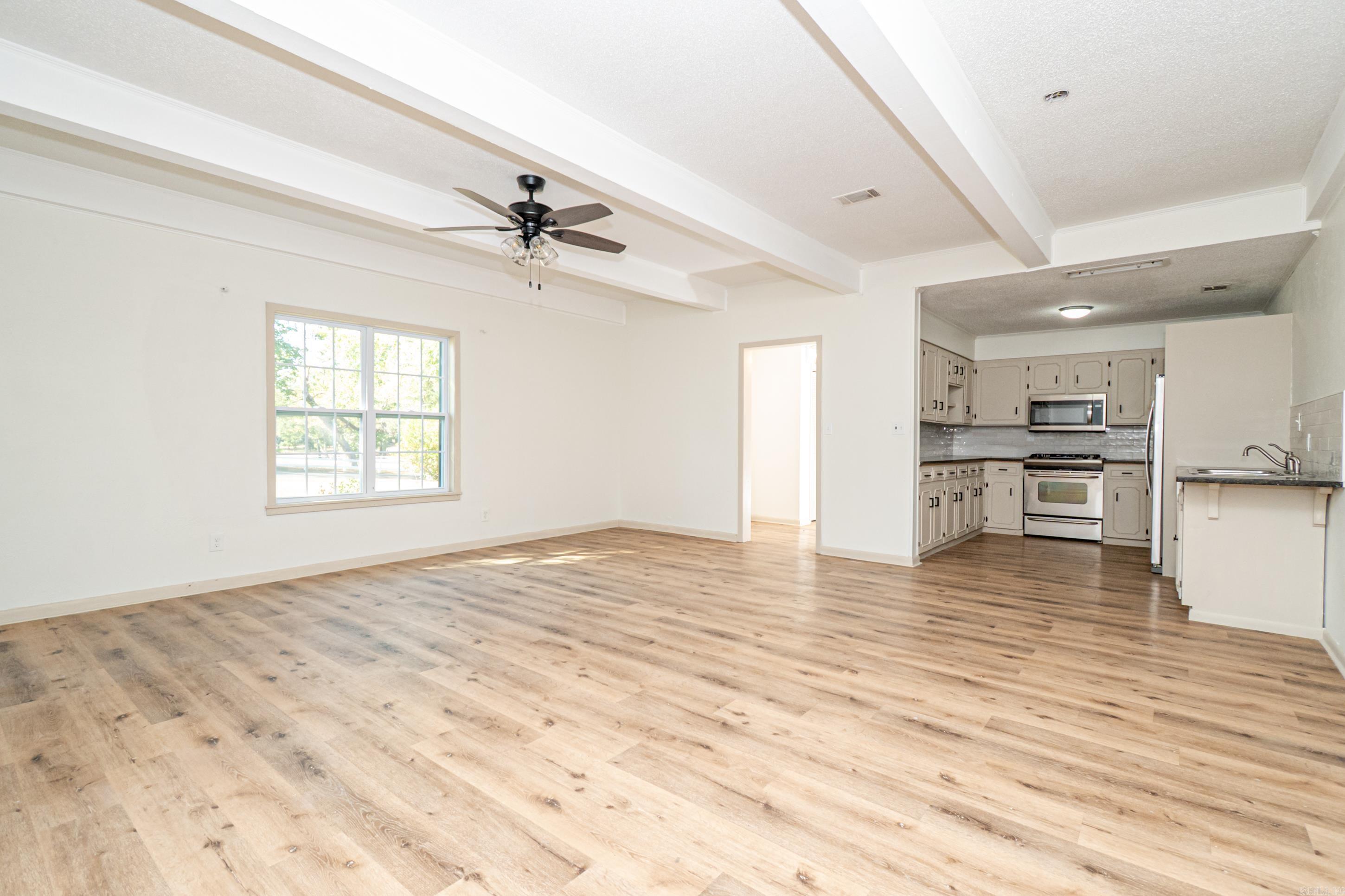 1003 Broadway St Property Photo 15