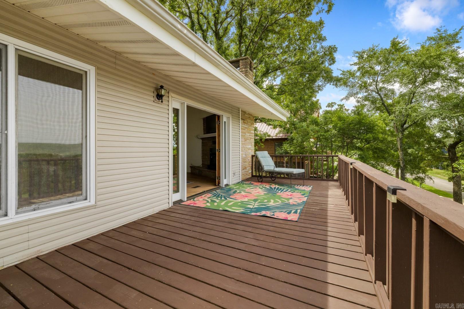 1743 S Parkview Drive Property Photo 2