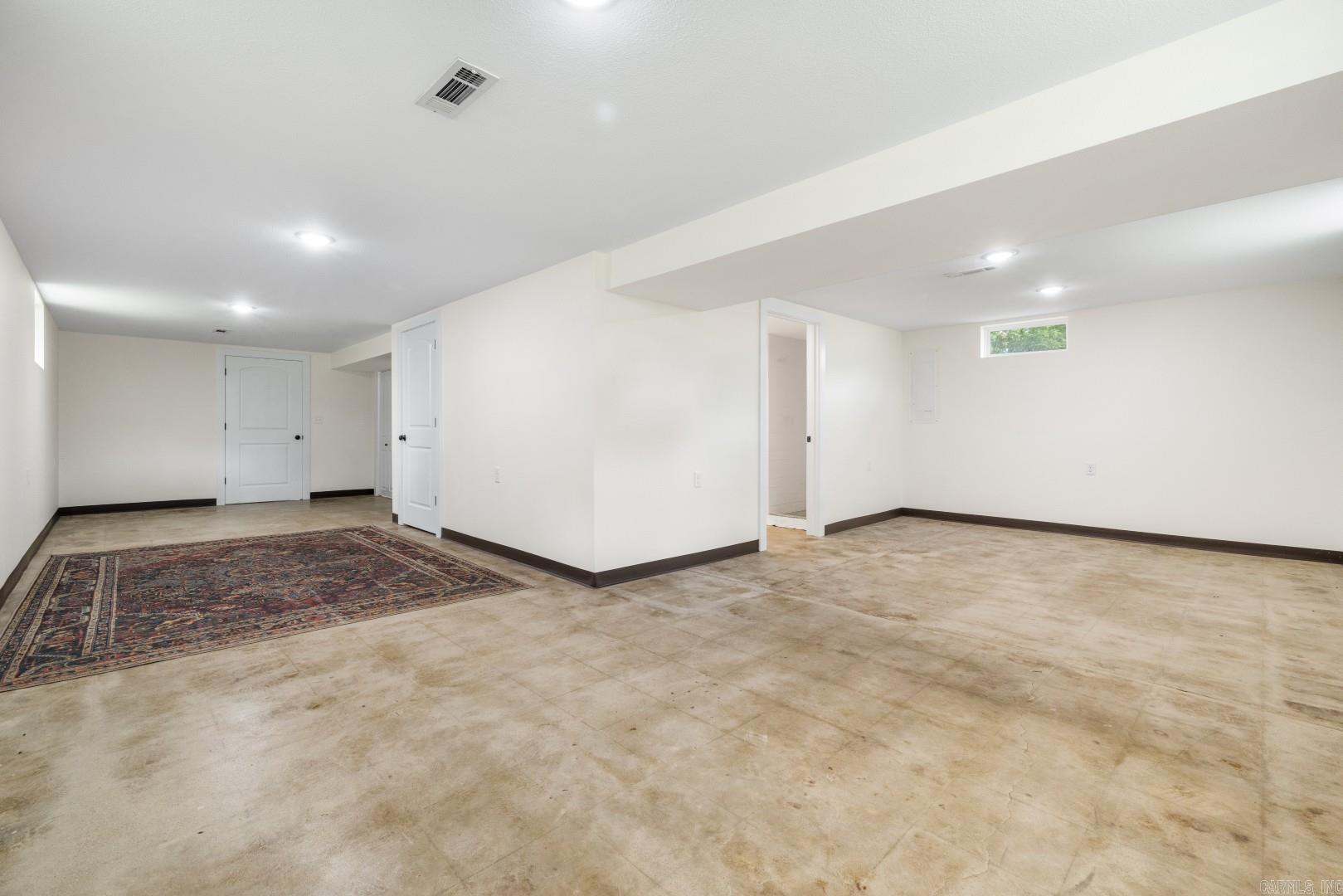 1743 S Parkview Drive Property Photo 5