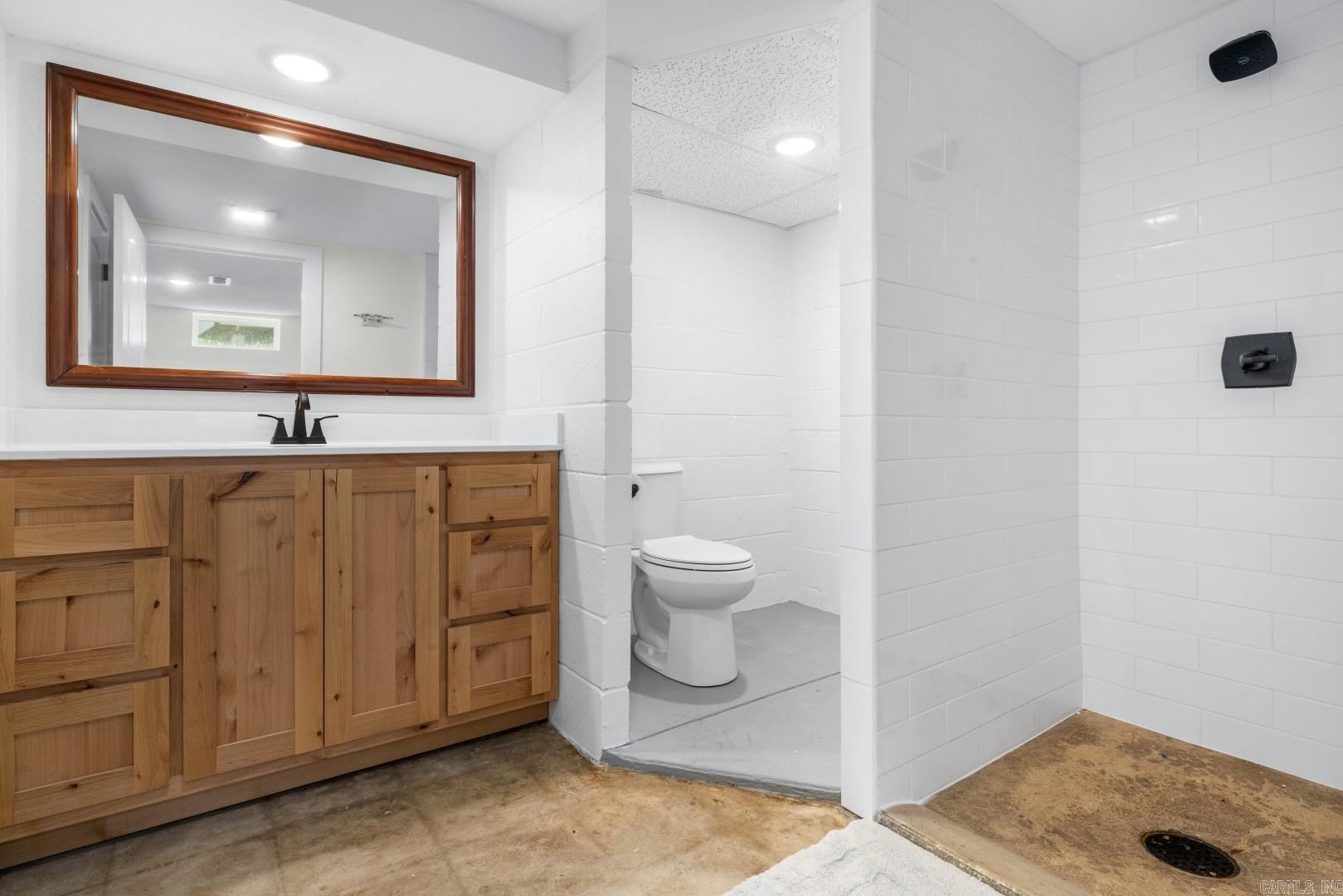 1743 S Parkview Drive Property Photo 8