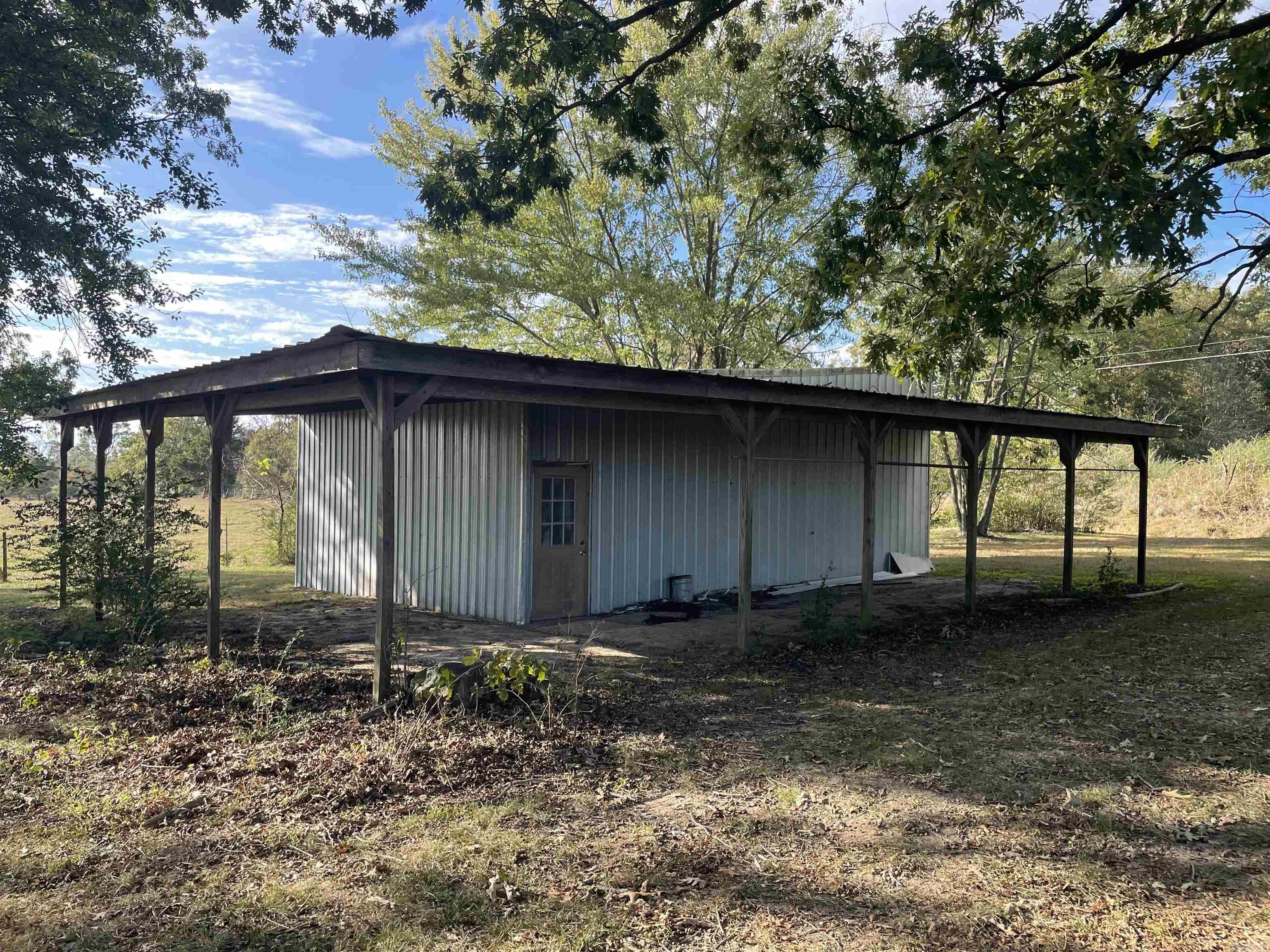 895 Coleman Morris Rd Property Photo 17