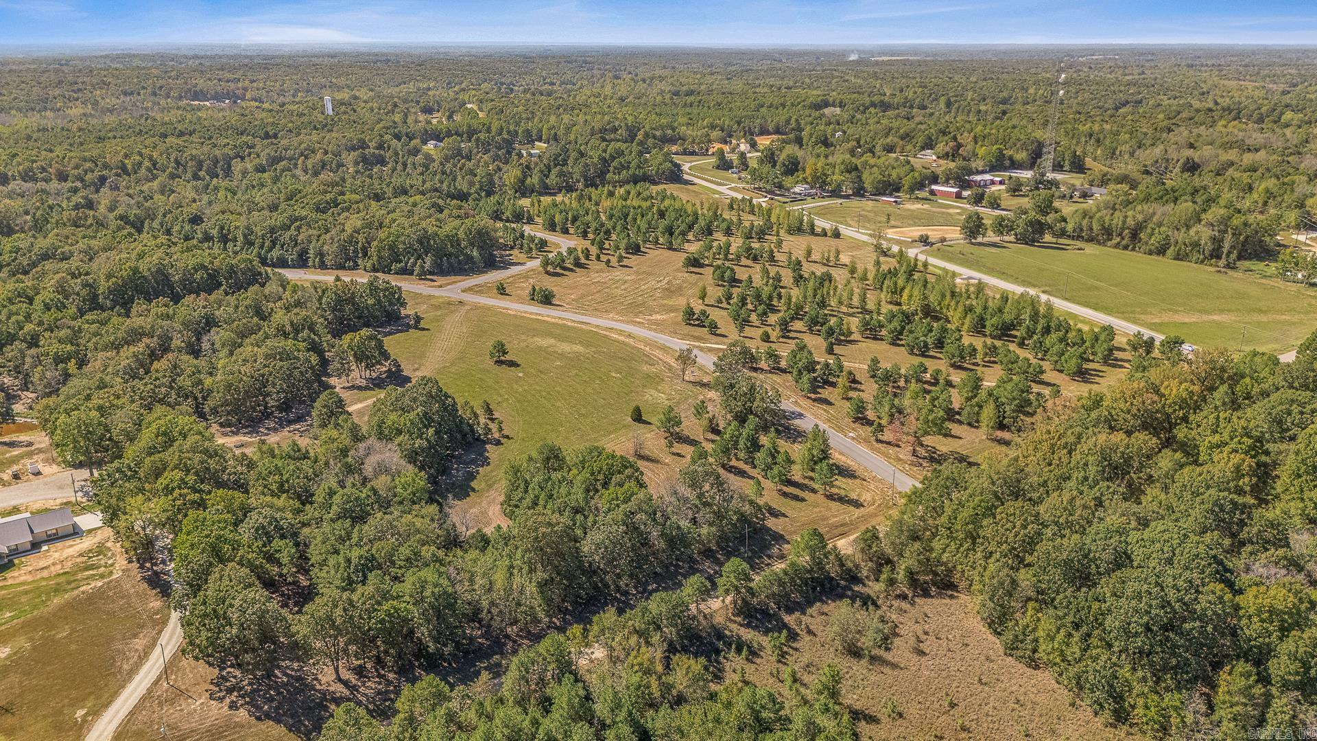 104 Finch Estates Drive Property Photo 14