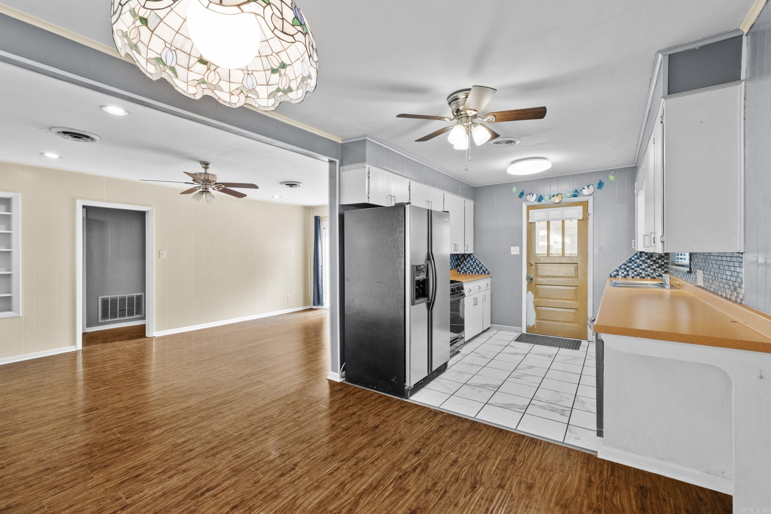 301 Country Club Road Property Photo 15