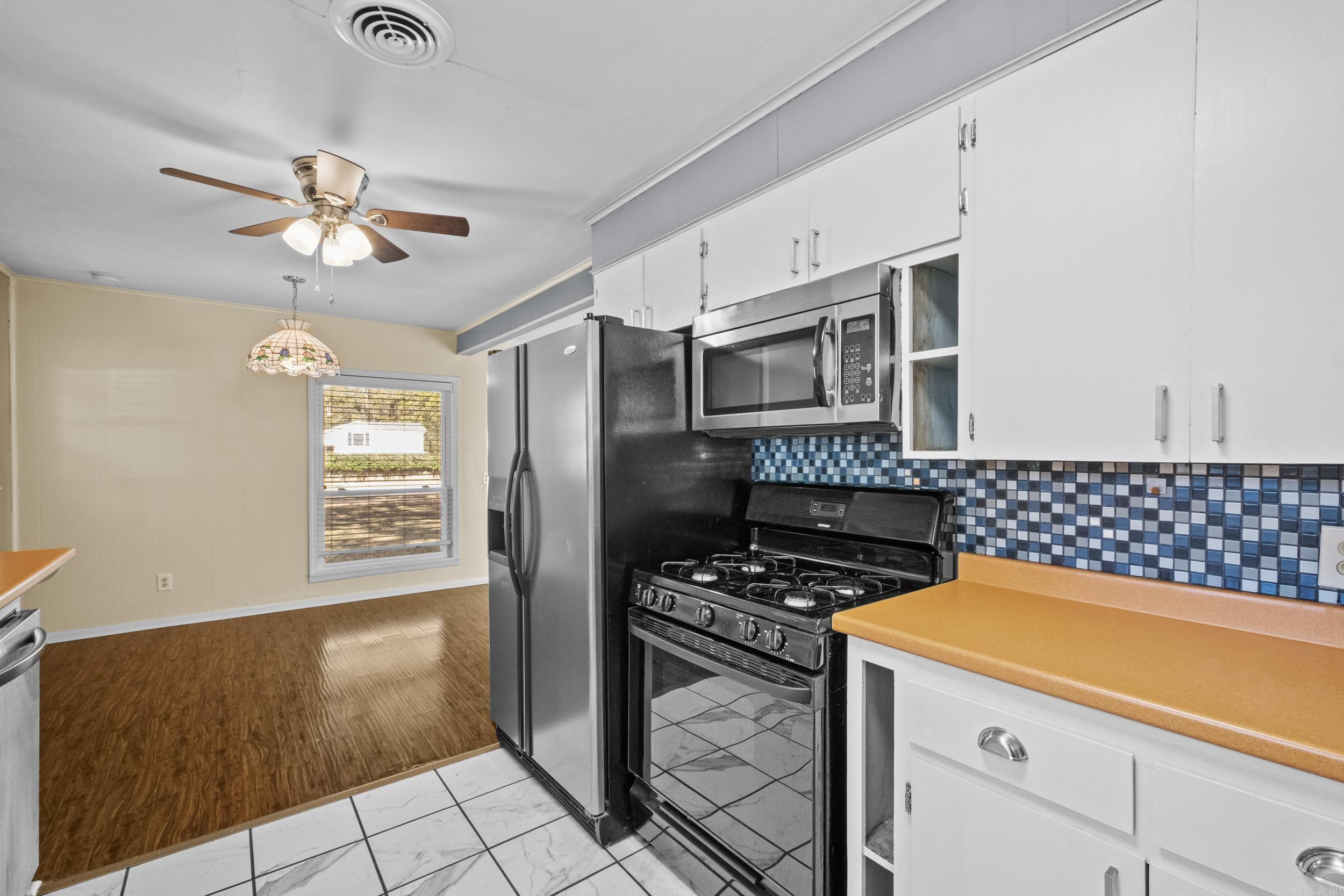 301 Country Club Road Property Photo 17