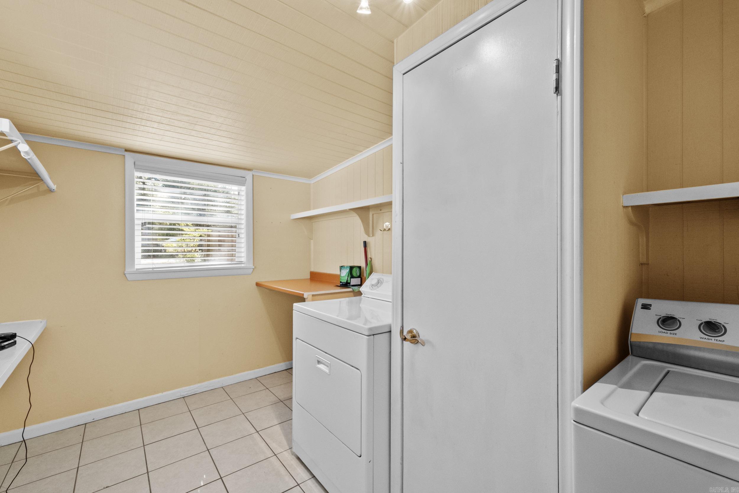 301 Country Club Road Property Photo 24