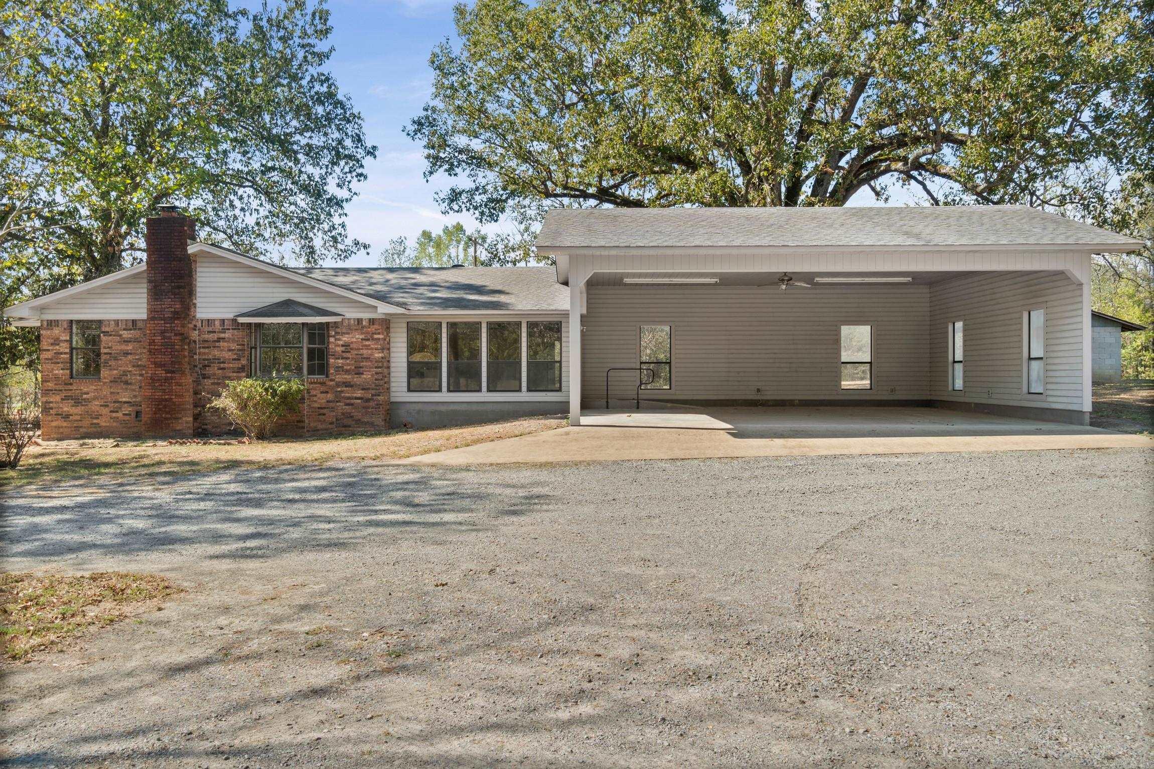 1177 Hwy 258 Property Photo 2
