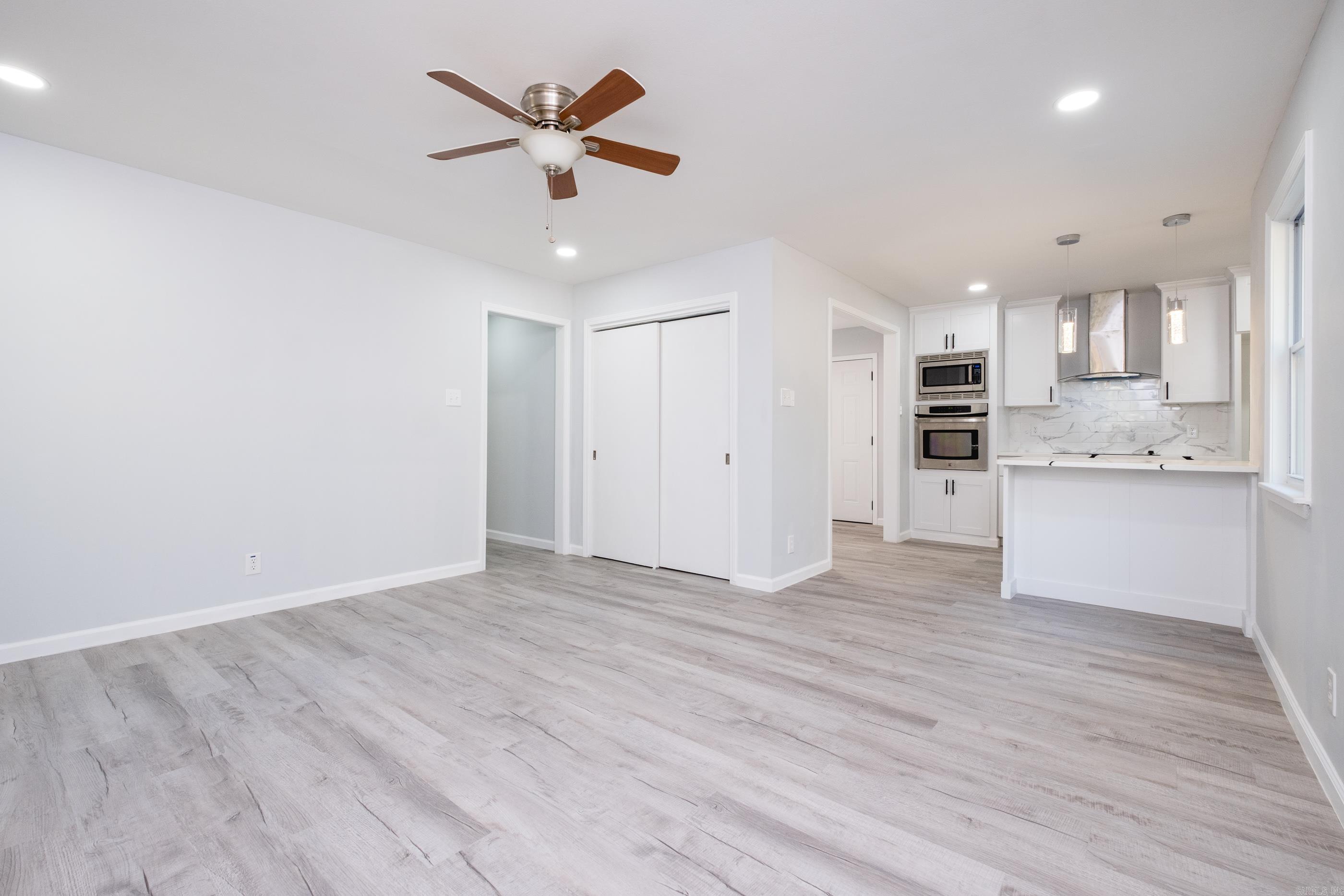 500 Vinson St Property Photo 22