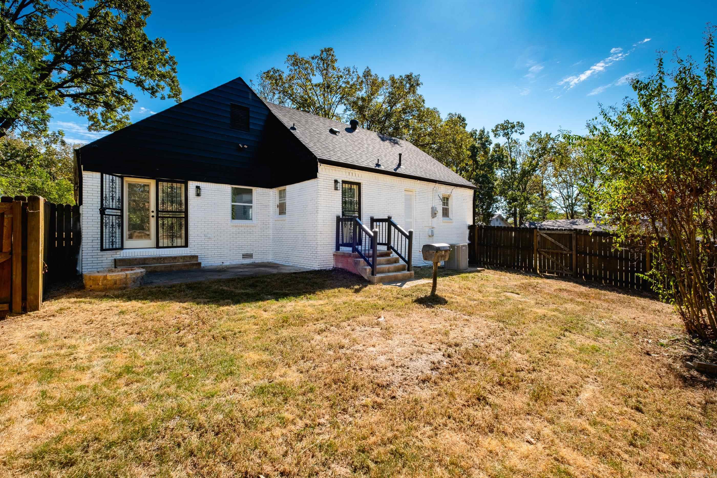 500 Vinson St Property Photo 35