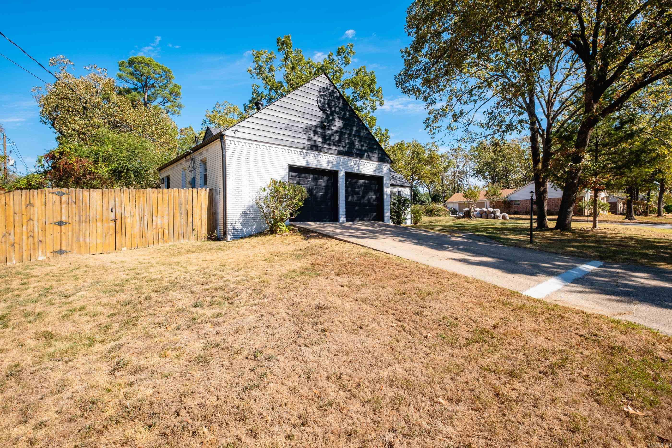500 Vinson St Property Photo 36
