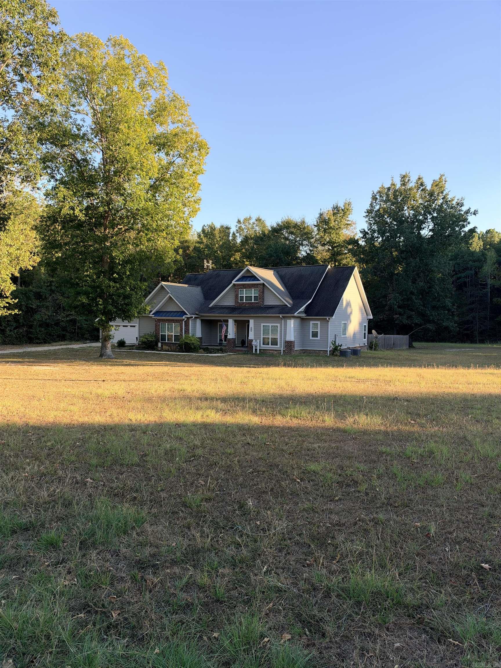 206 Whispering Oak Cir Property Photo 1