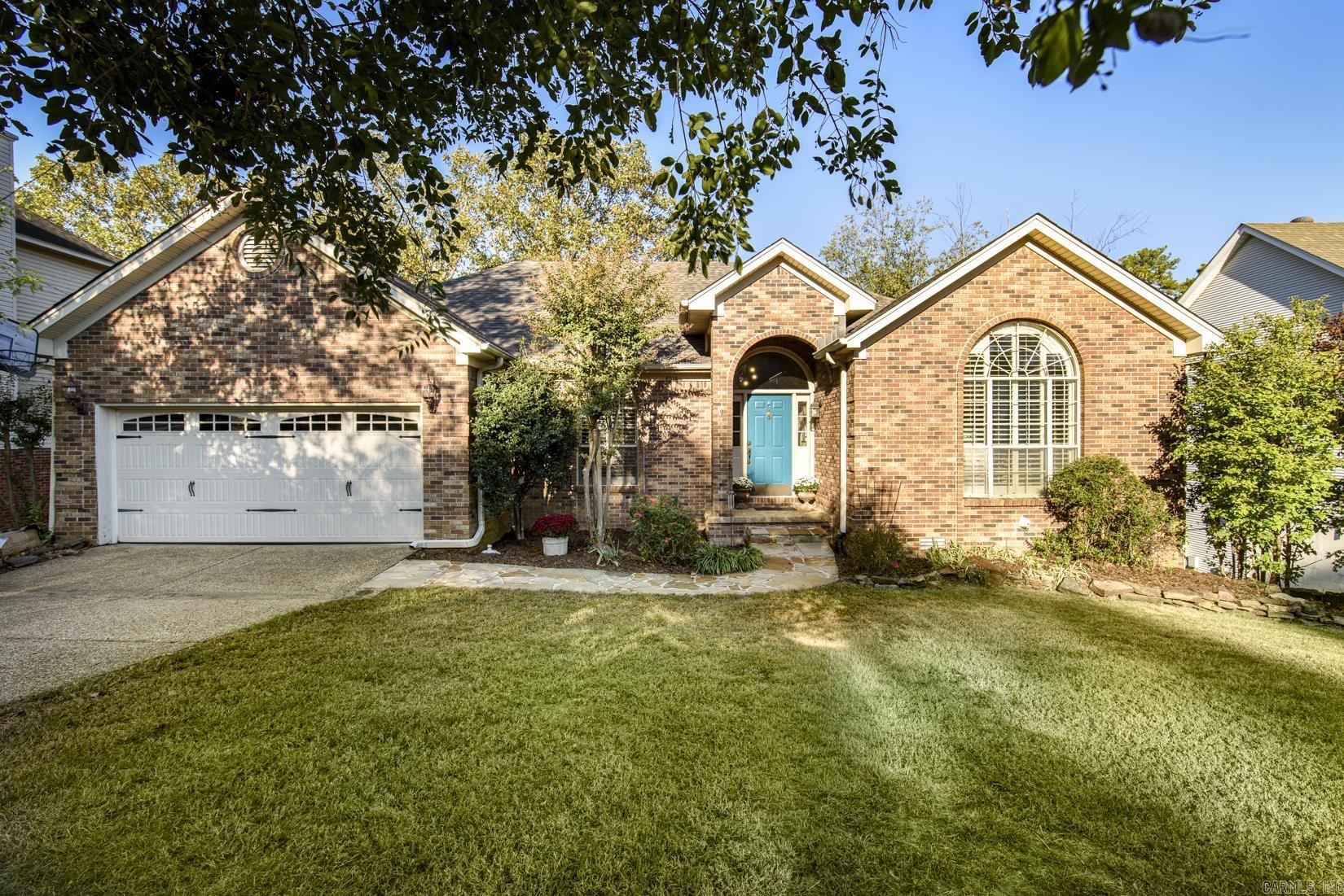 4514 Old Oak Drive Property Photo 1