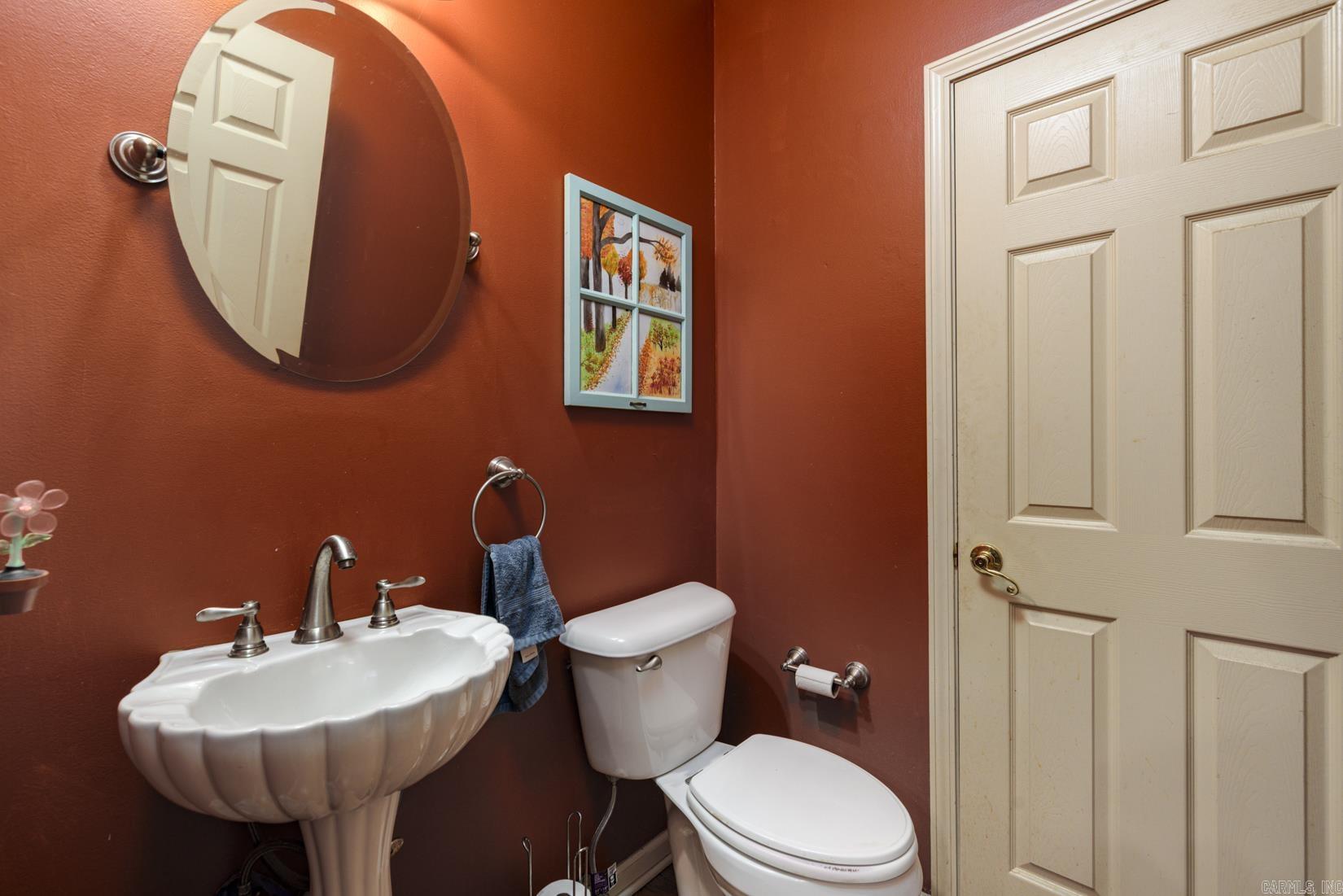 4514 Old Oak Drive Property Photo 16