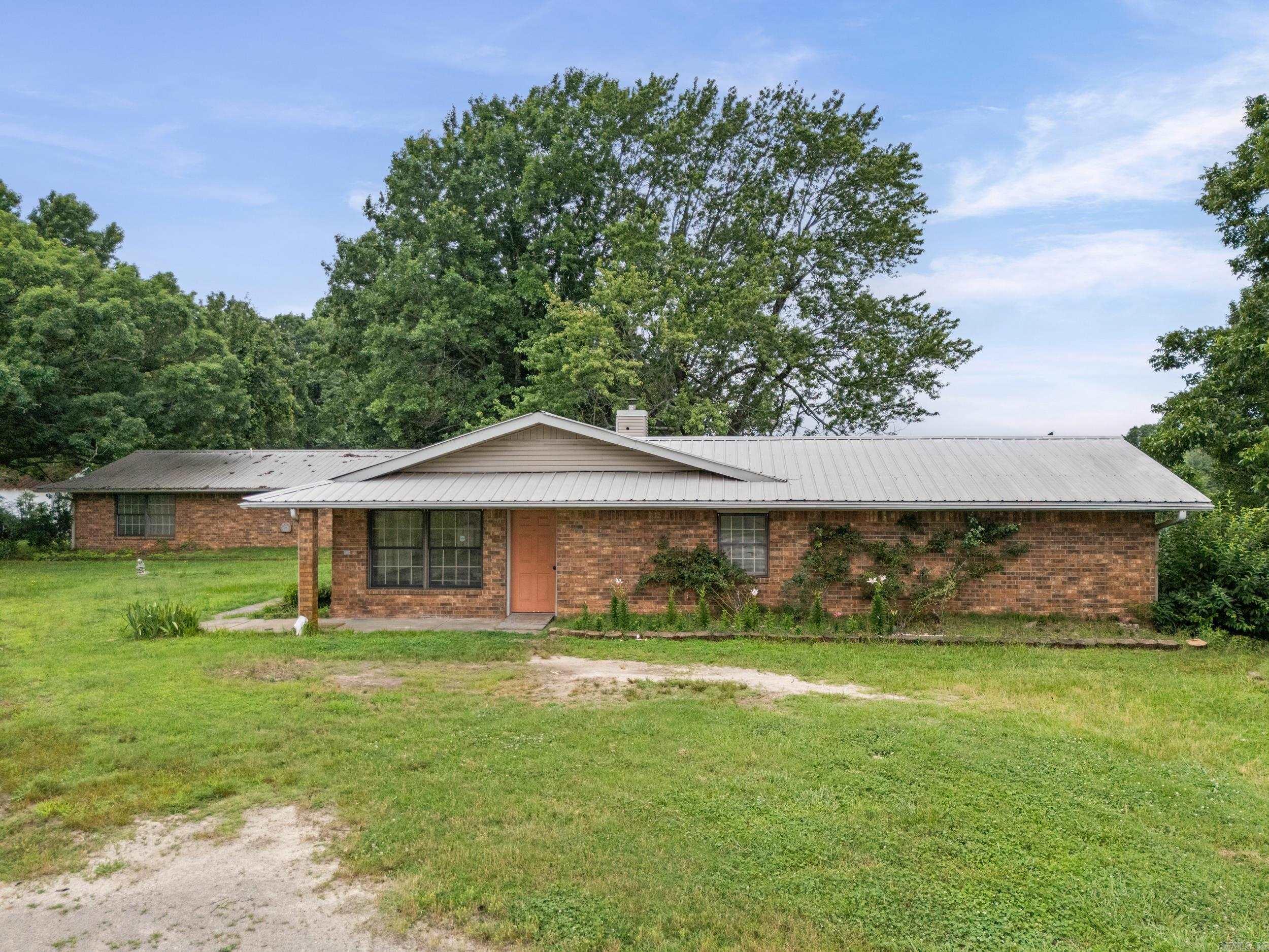 120 Blakey Rd Property Photo 1
