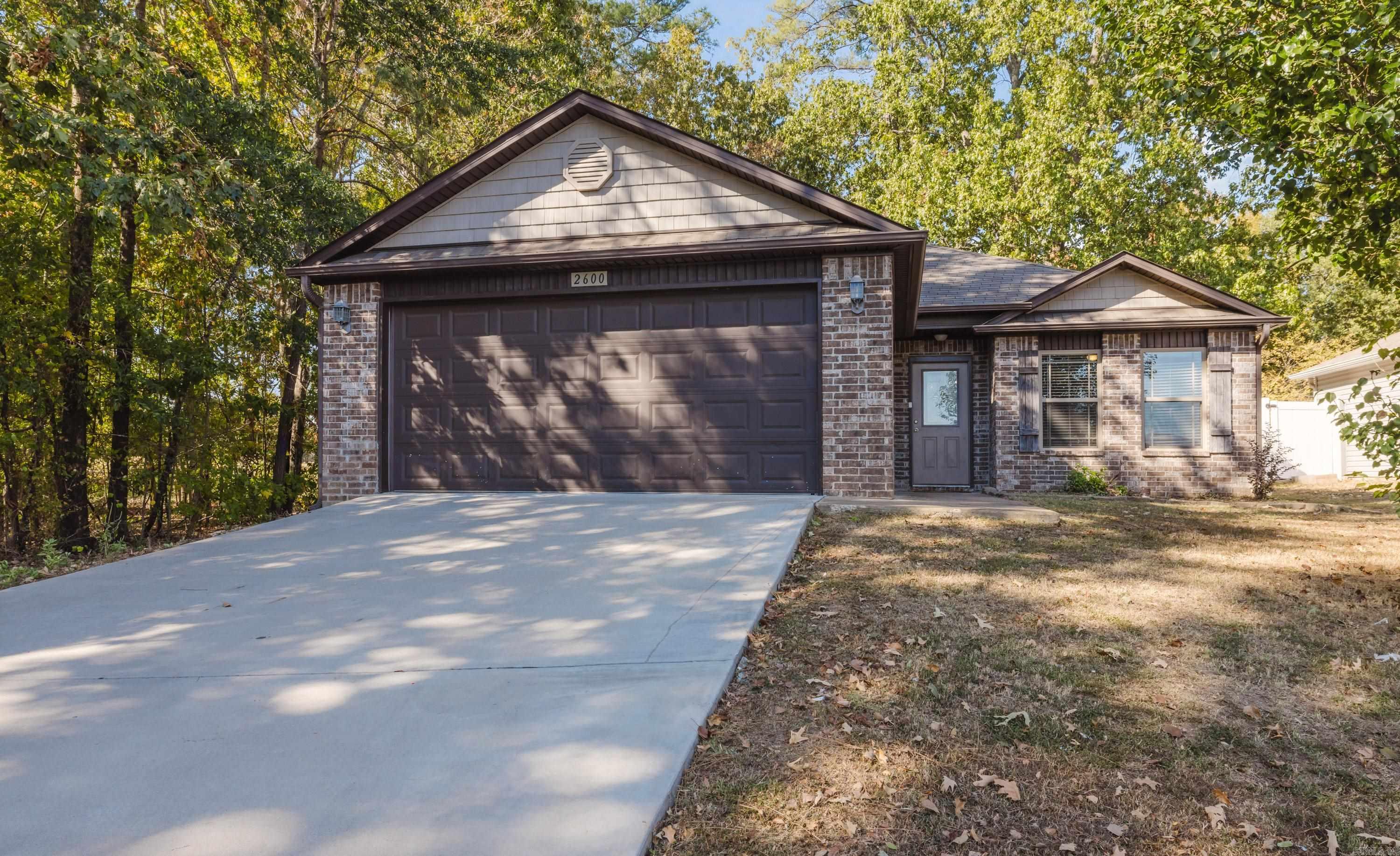 2600 Chapel Creek Dr. Property Photo 2
