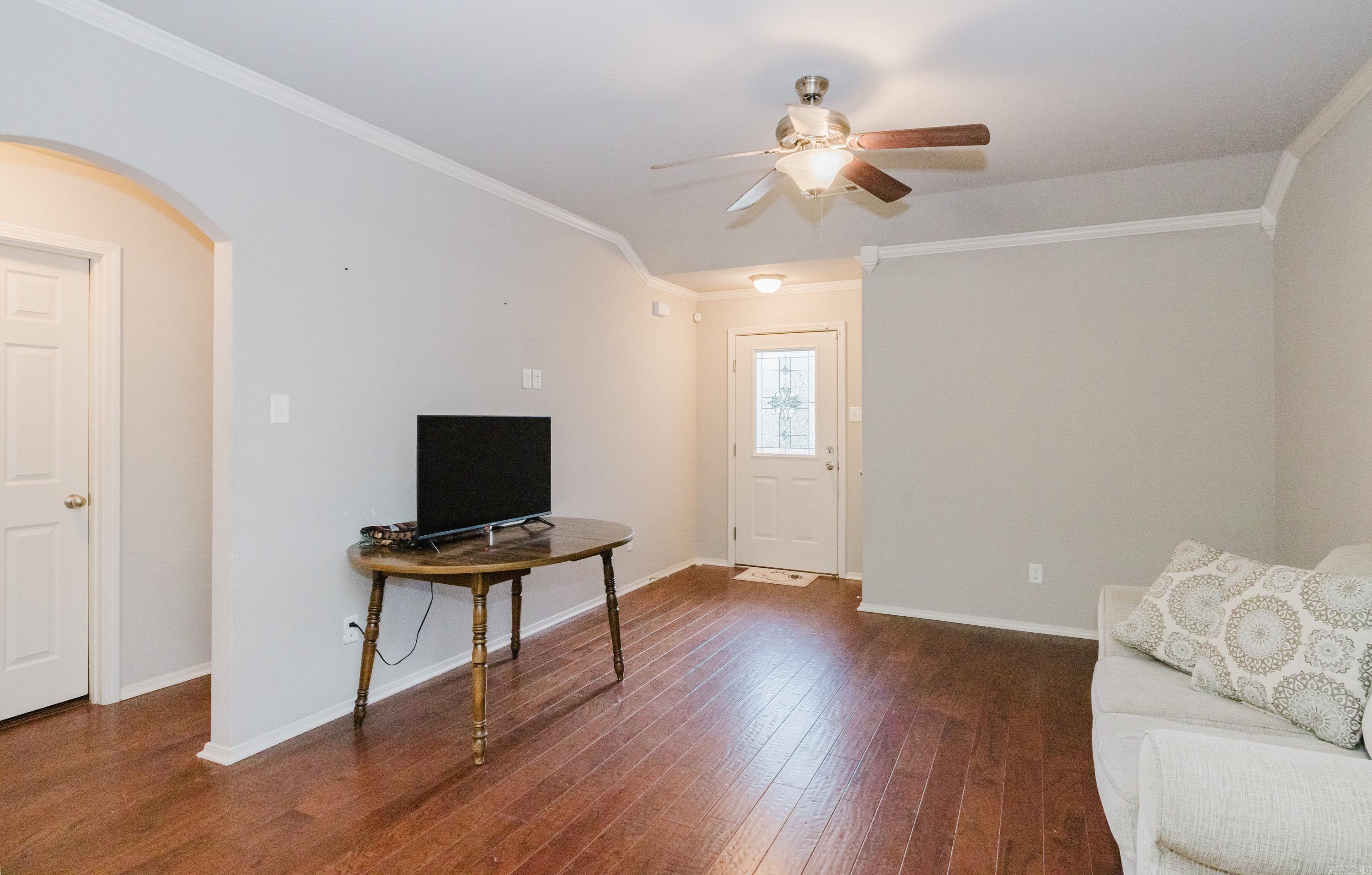 2600 Chapel Creek Dr. Property Photo 12