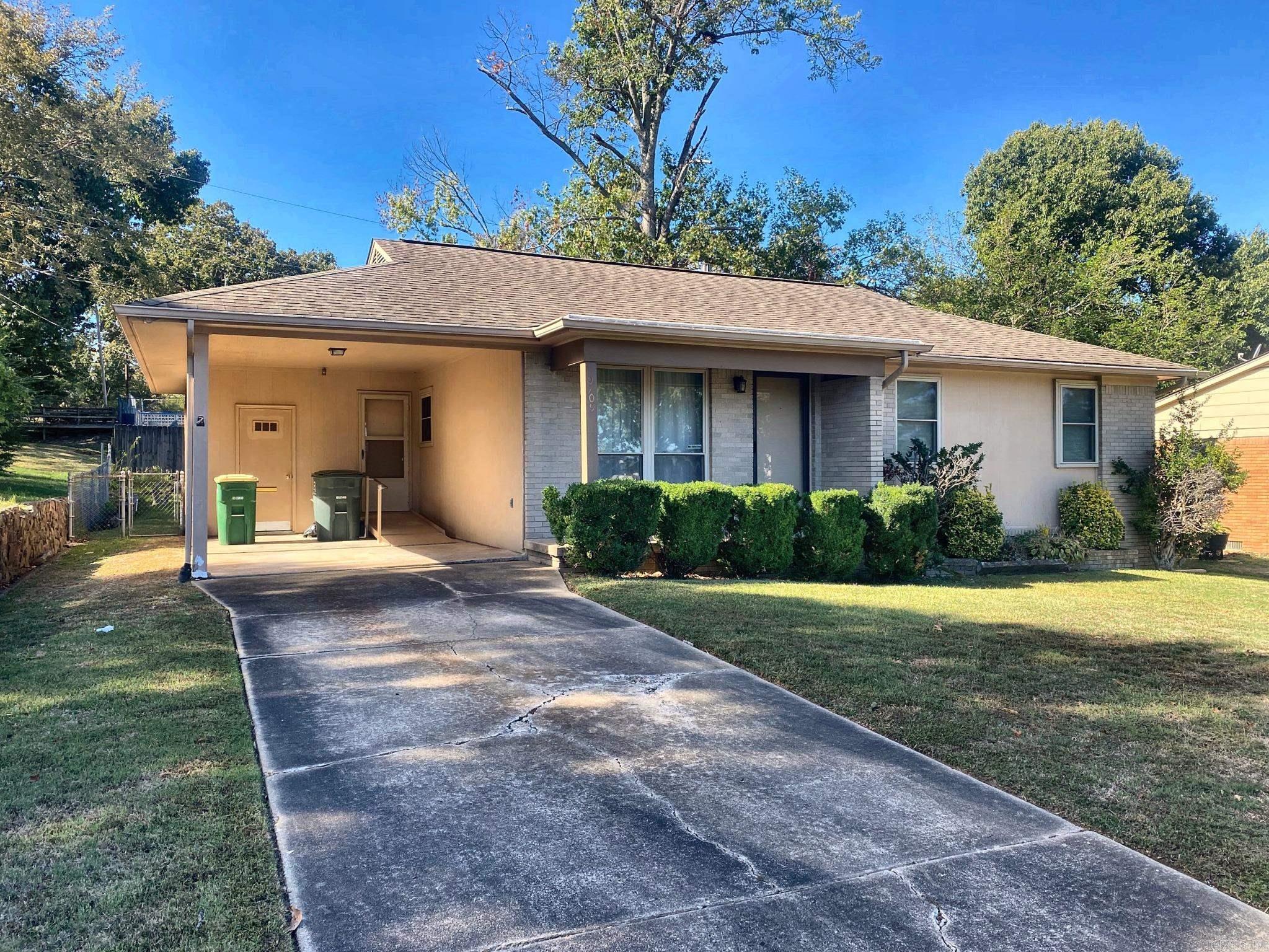 9707 Overby Court Property Photo 1