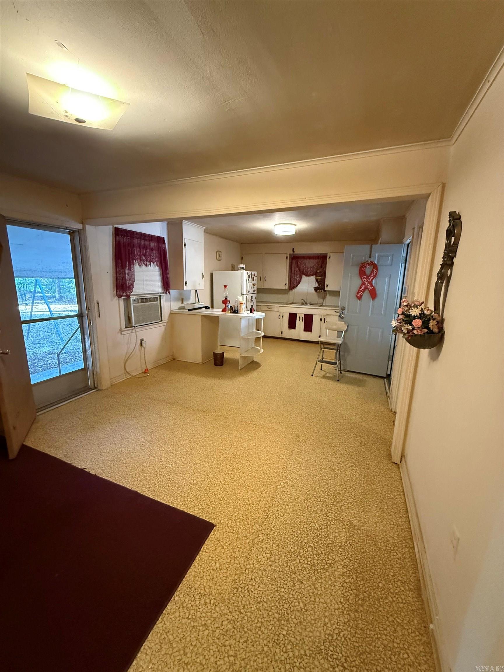 605 W 13th Avenue Property Photo 8