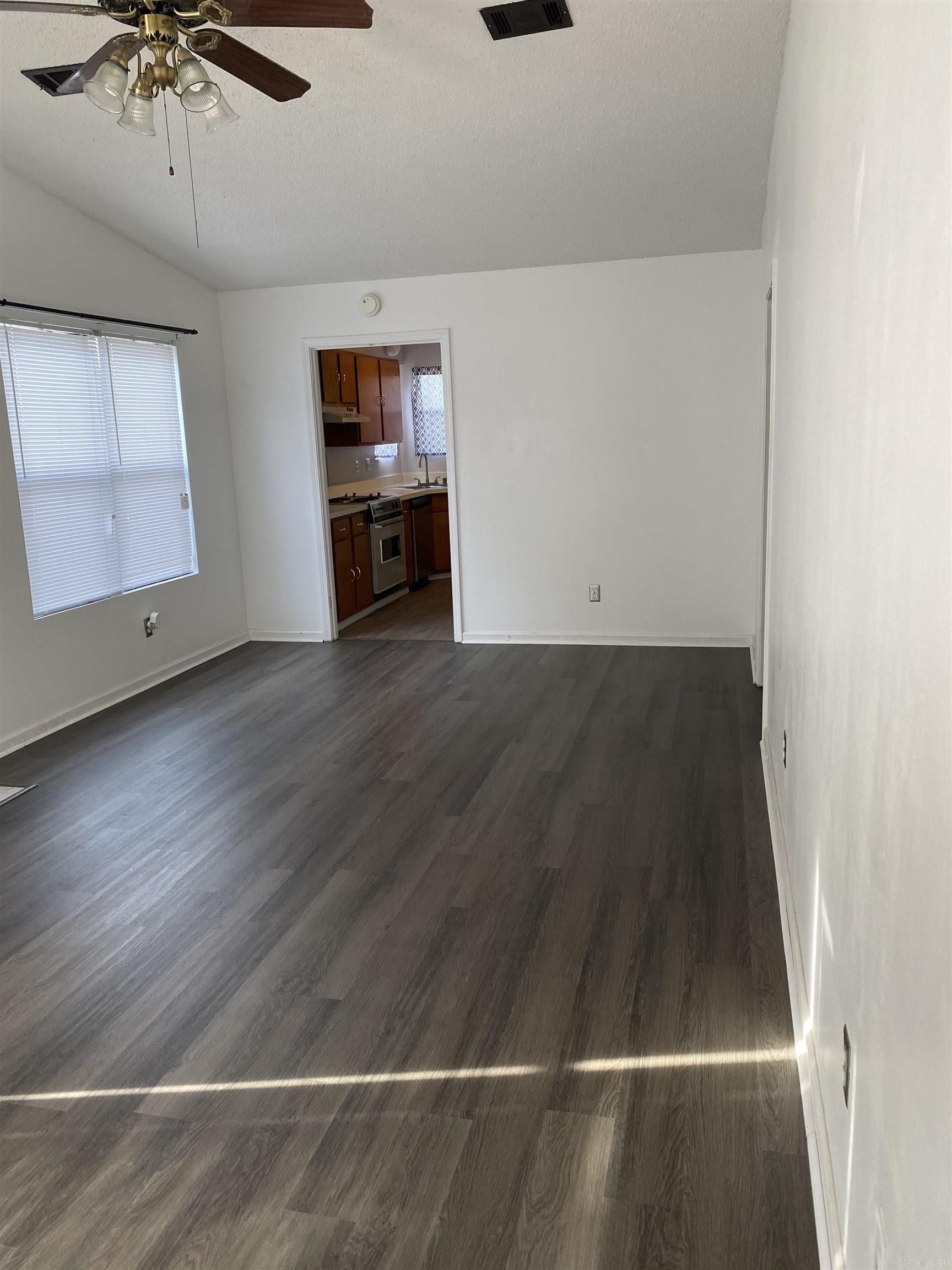 1 Shelby Drive 401 Property Photo 6