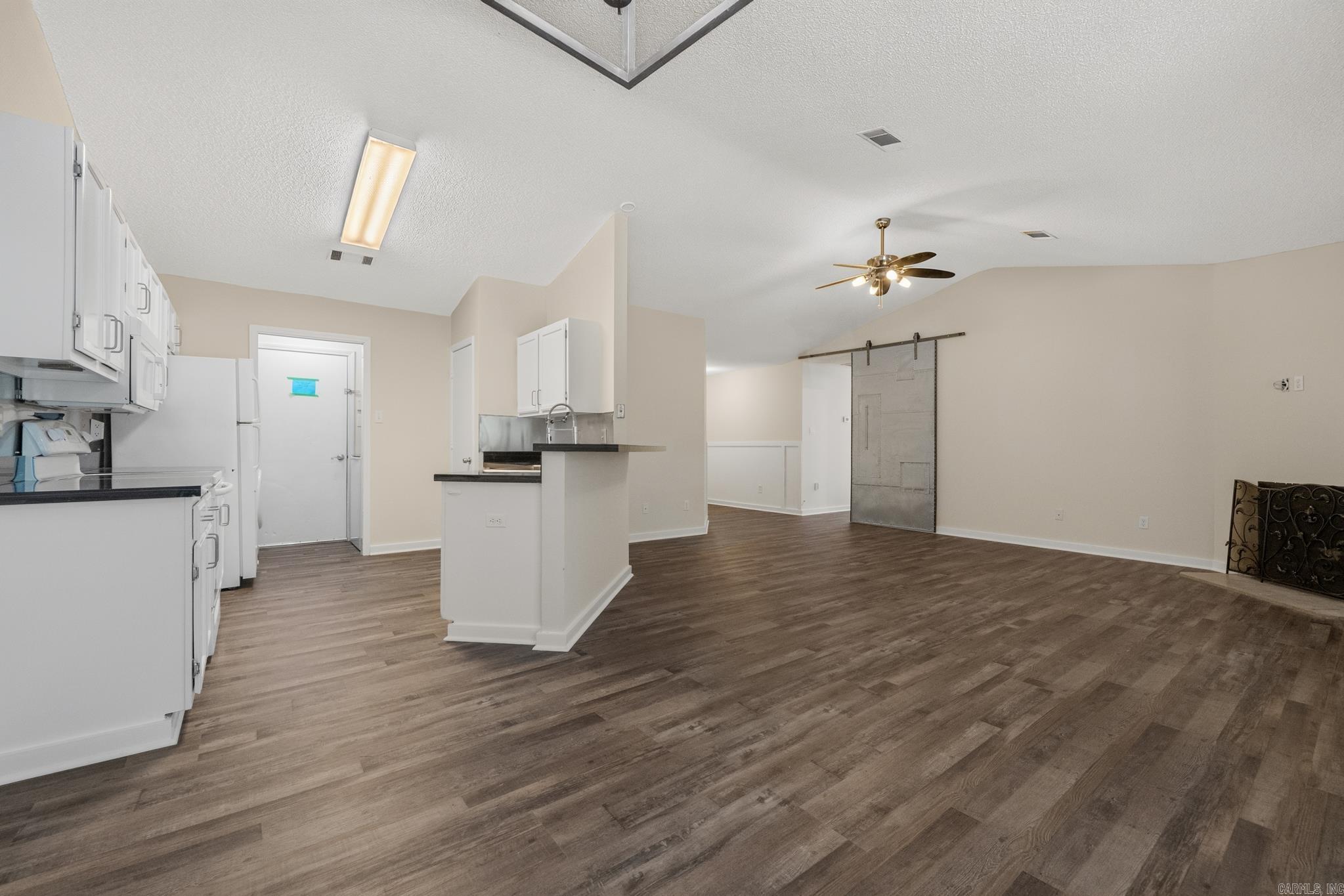 4 Mesquite Cove Property Photo 9