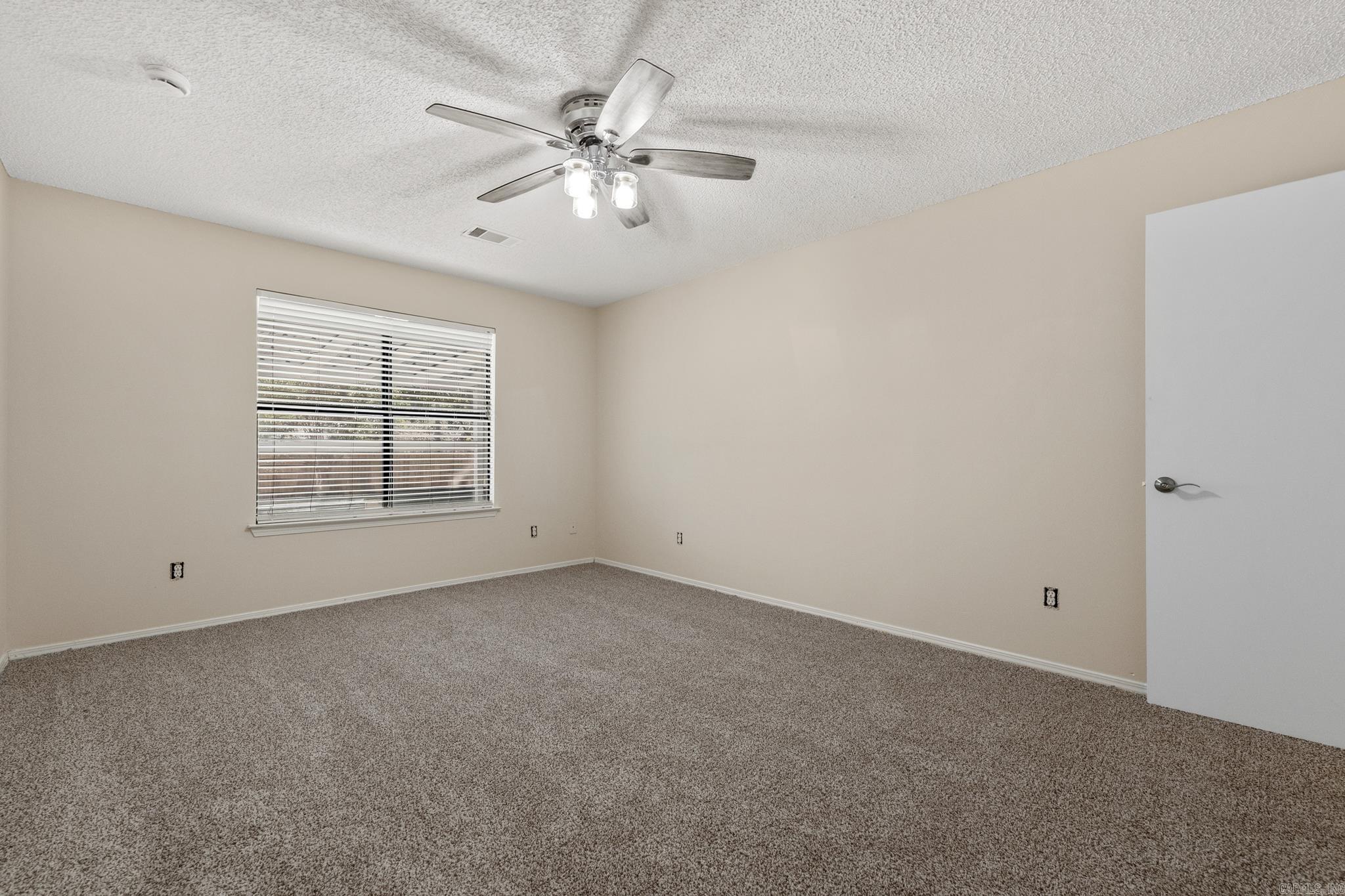 4 Mesquite Cove Property Photo 15