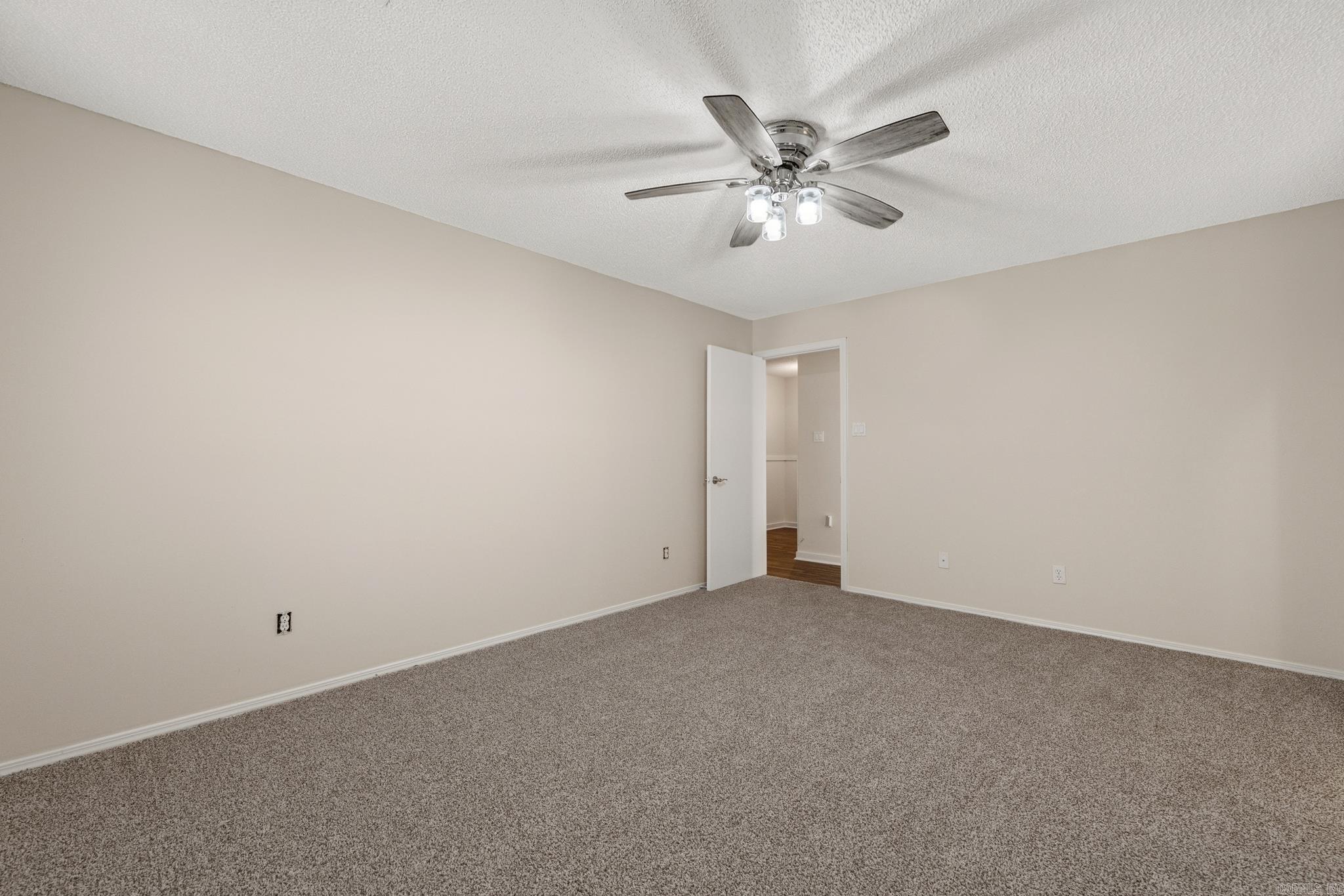 4 Mesquite Cove Property Photo 16