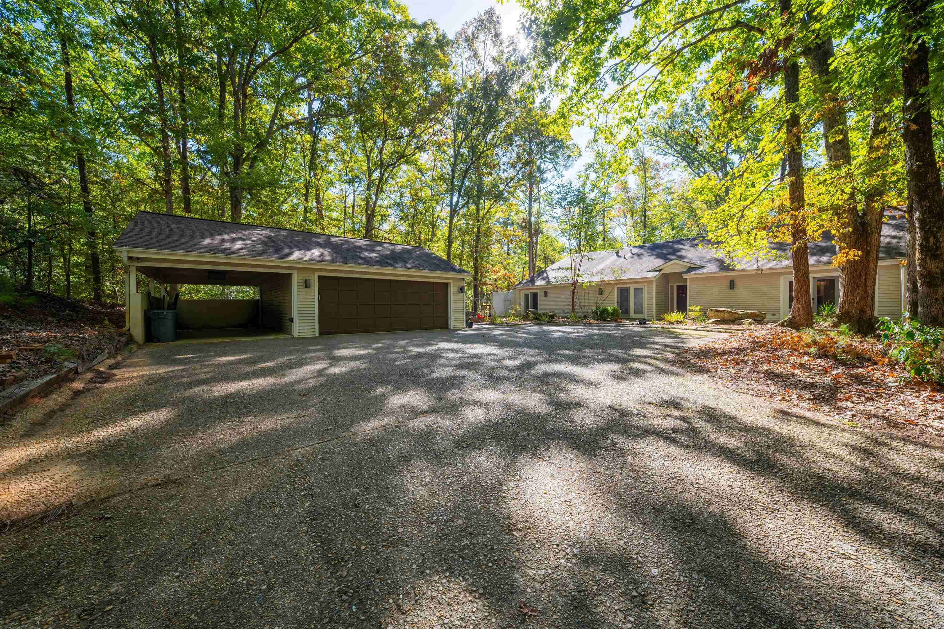 1340 Rocky Cliff Road Property Photo 2