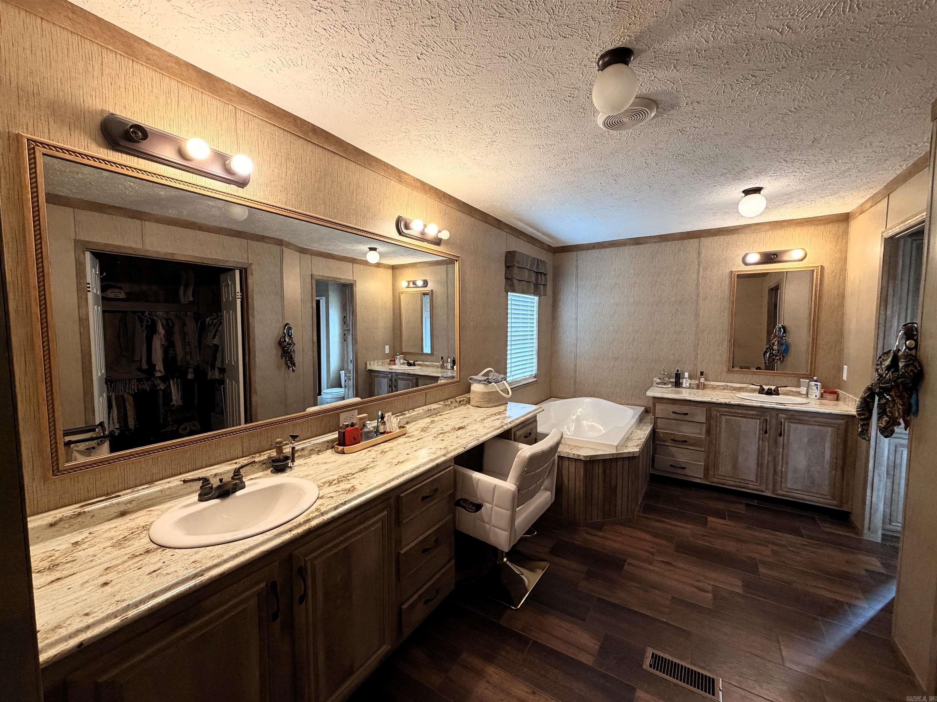 436 Hill Loop Property Photo 20